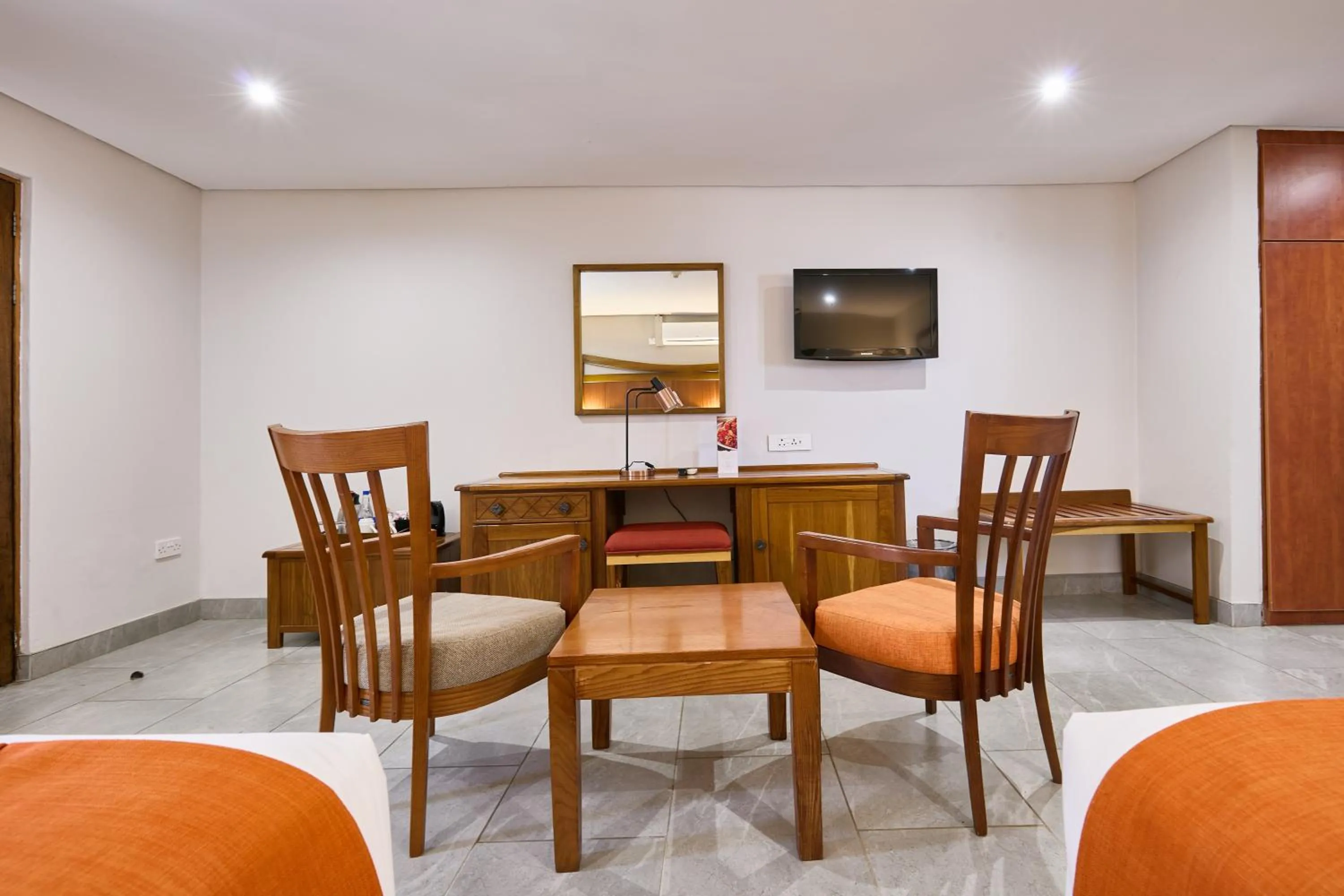 TV and multimedia in Cresta Jwaneng