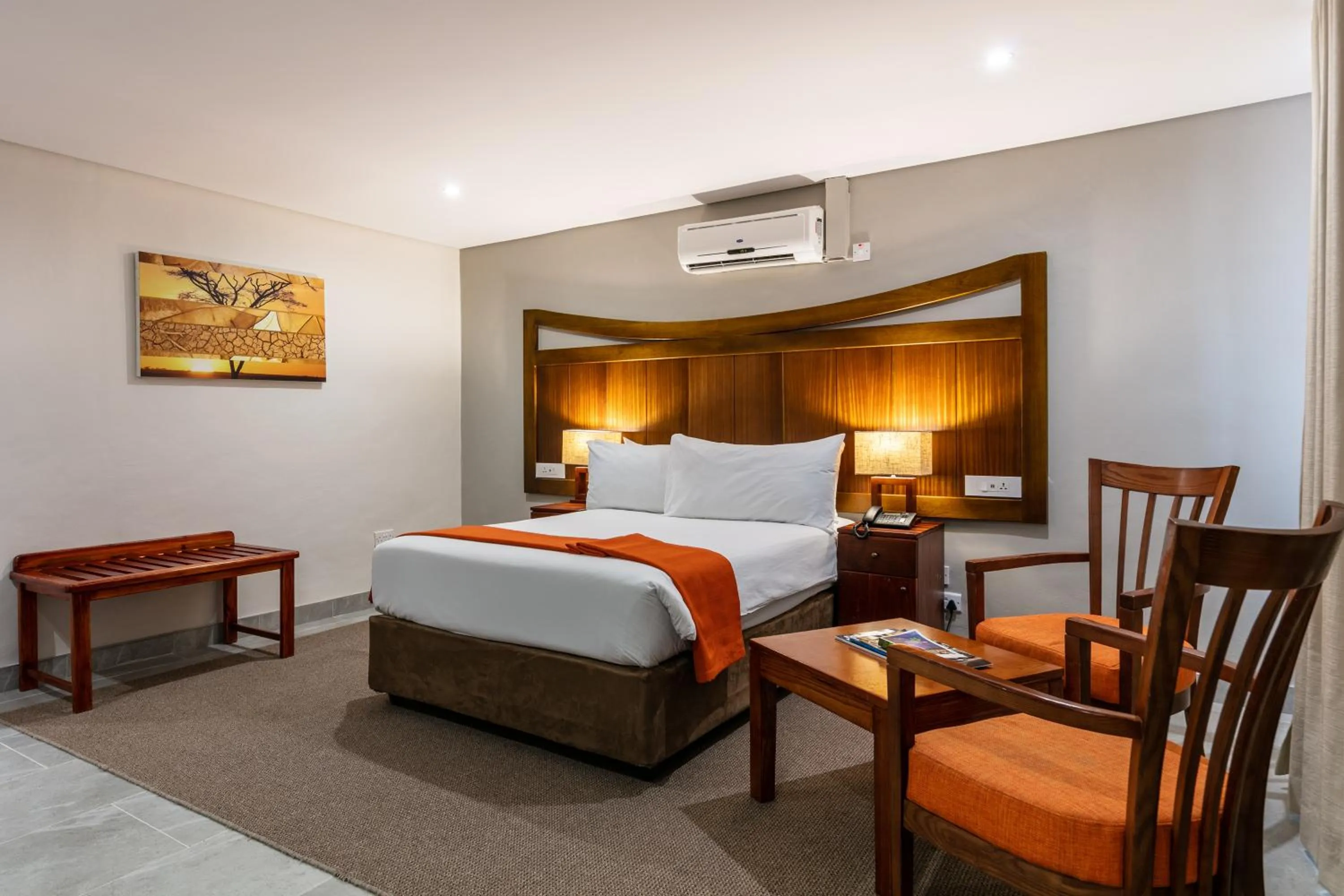 Bedroom, Bed in Cresta Jwaneng