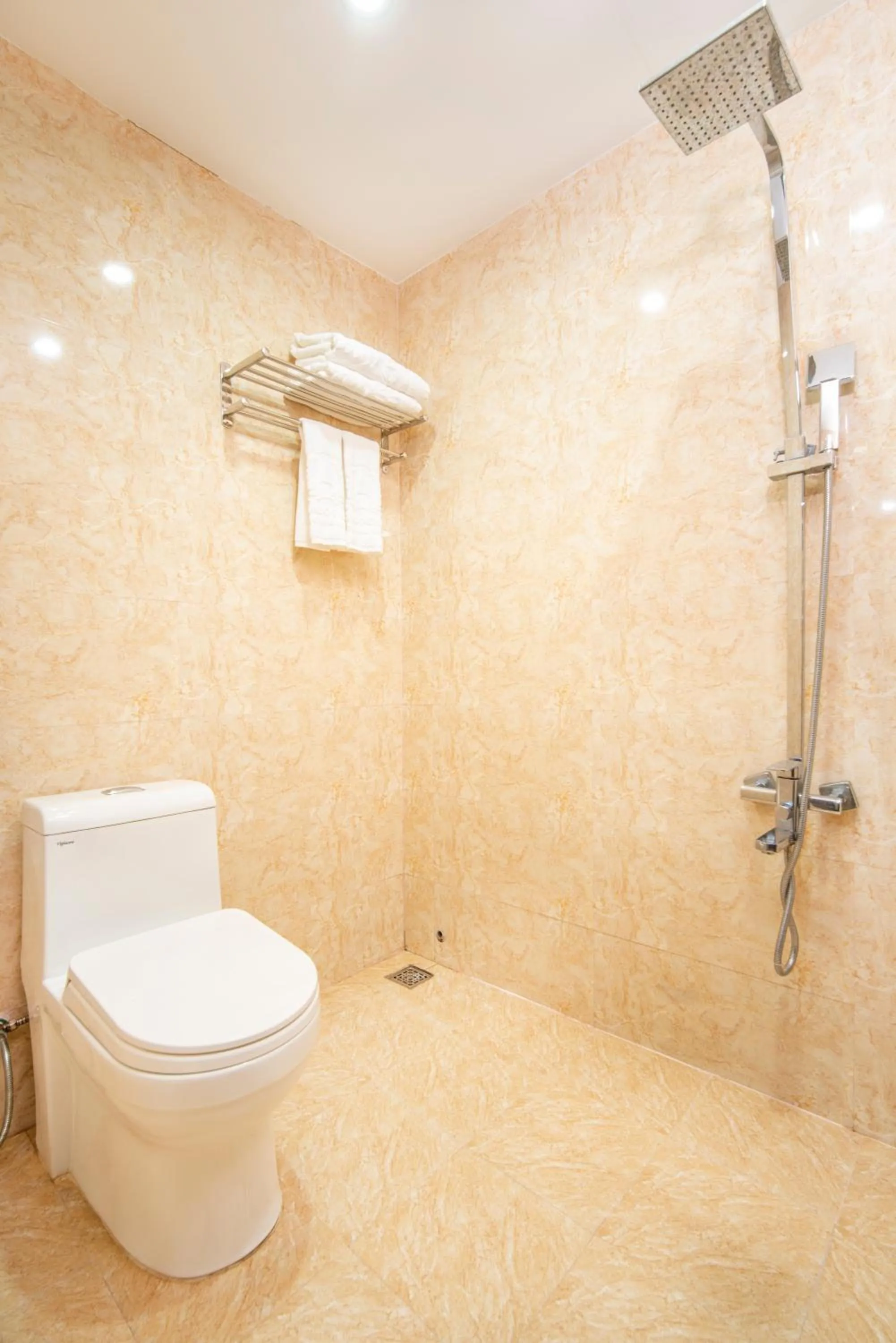 Bathroom in Me Q Beach Hotel