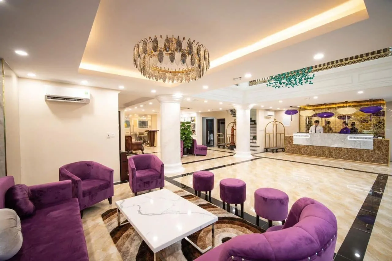 Lobby or reception in Me Q Beach Hotel