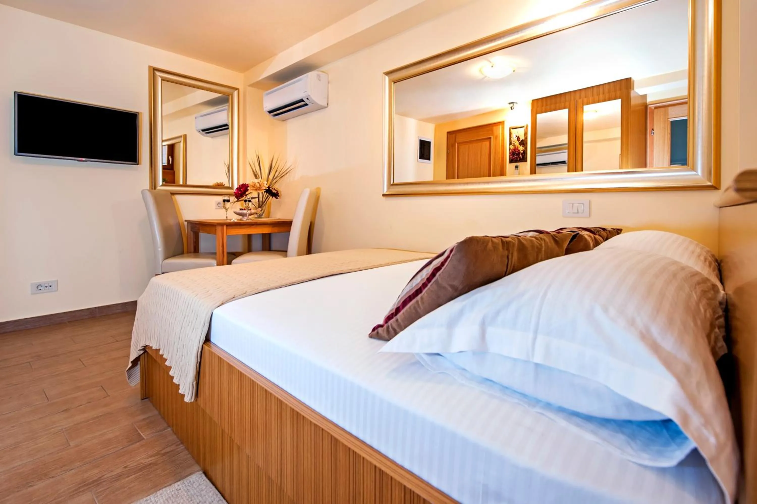 Bed in Guest House Golden Goose