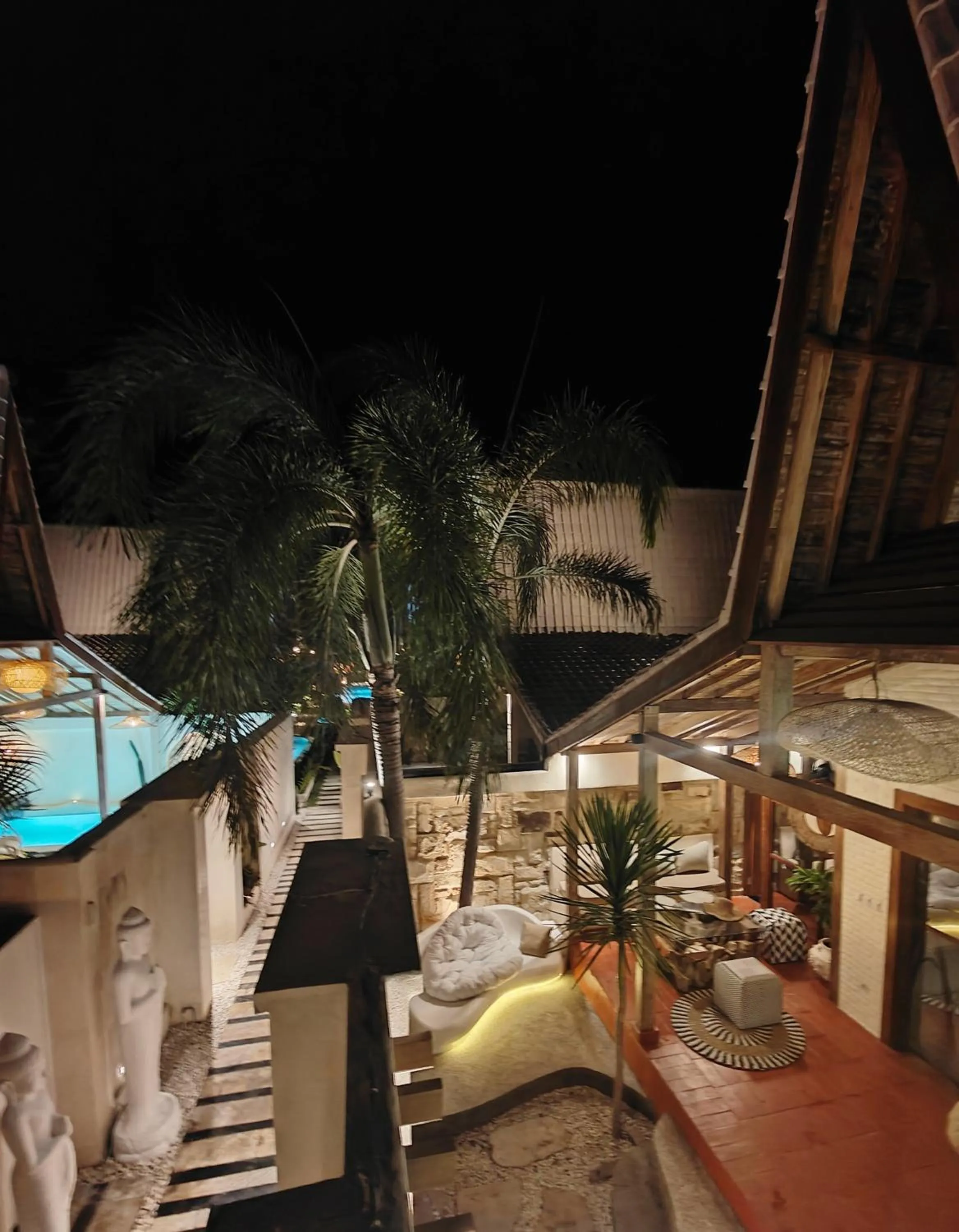 Night in Kaleydo Villas