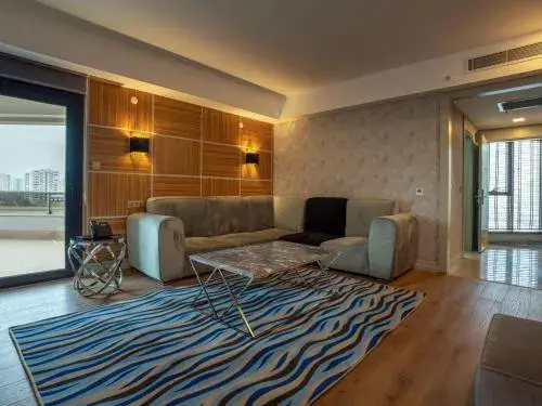 Suite with Queen Size Bed in Elite World Comfy Diyarbakır Suite with Queen Size Bed in Elite World Comfy Diyarbakır