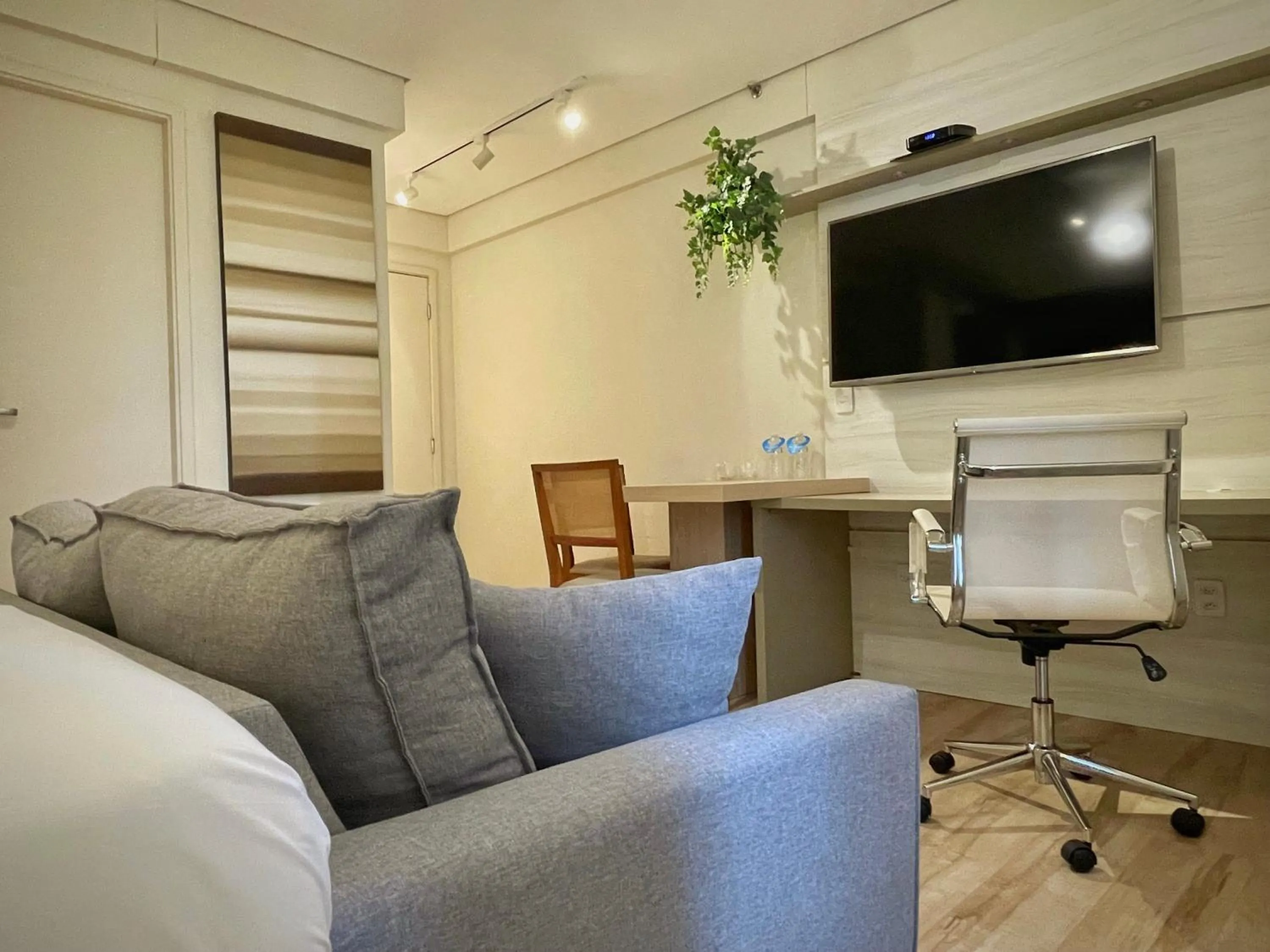 TV and multimedia in Travel Inn Hotels Ibirapuera