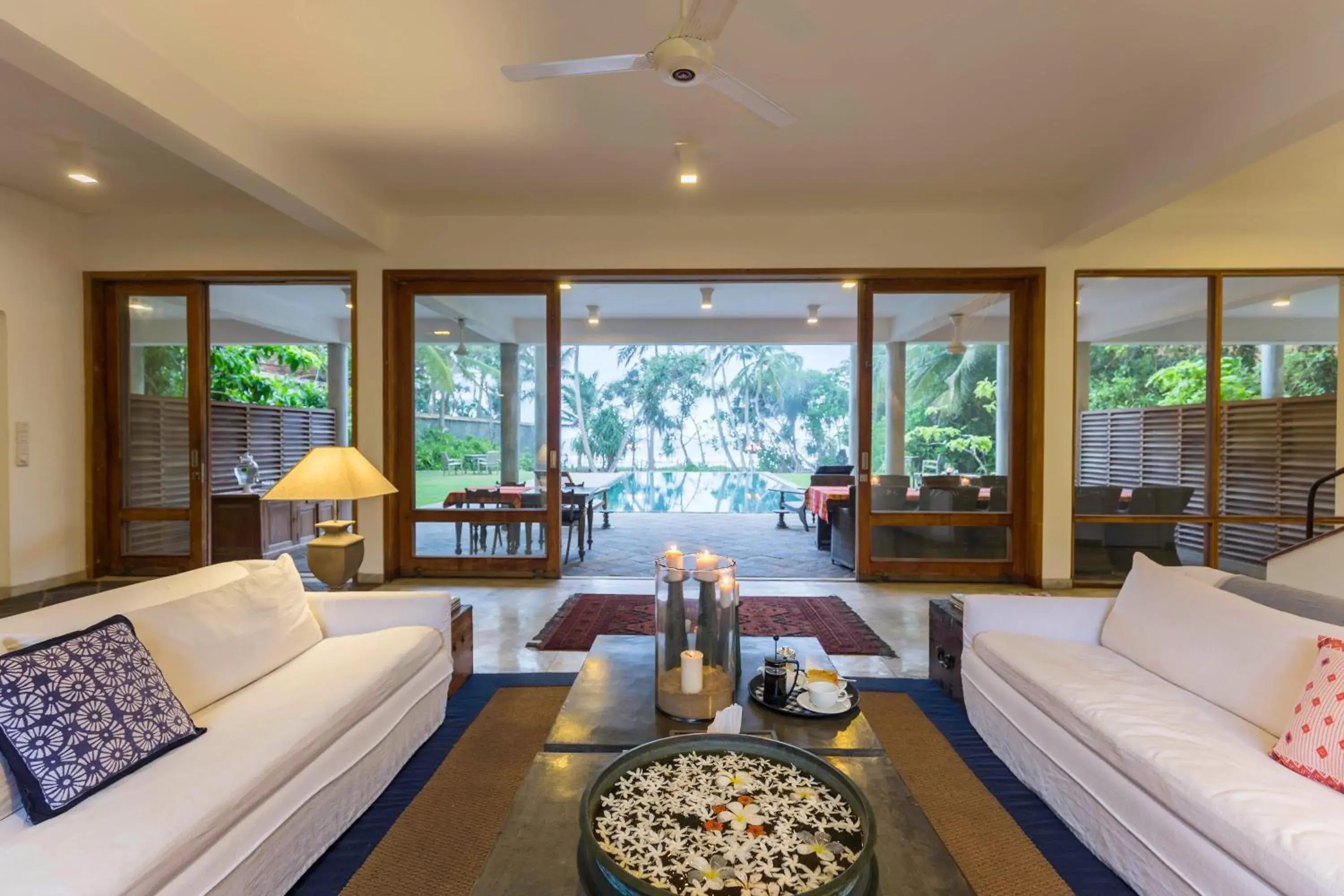 Living room in Villa Saffron Hikkaduwa Living room in Villa Saffron Hikkaduwa
