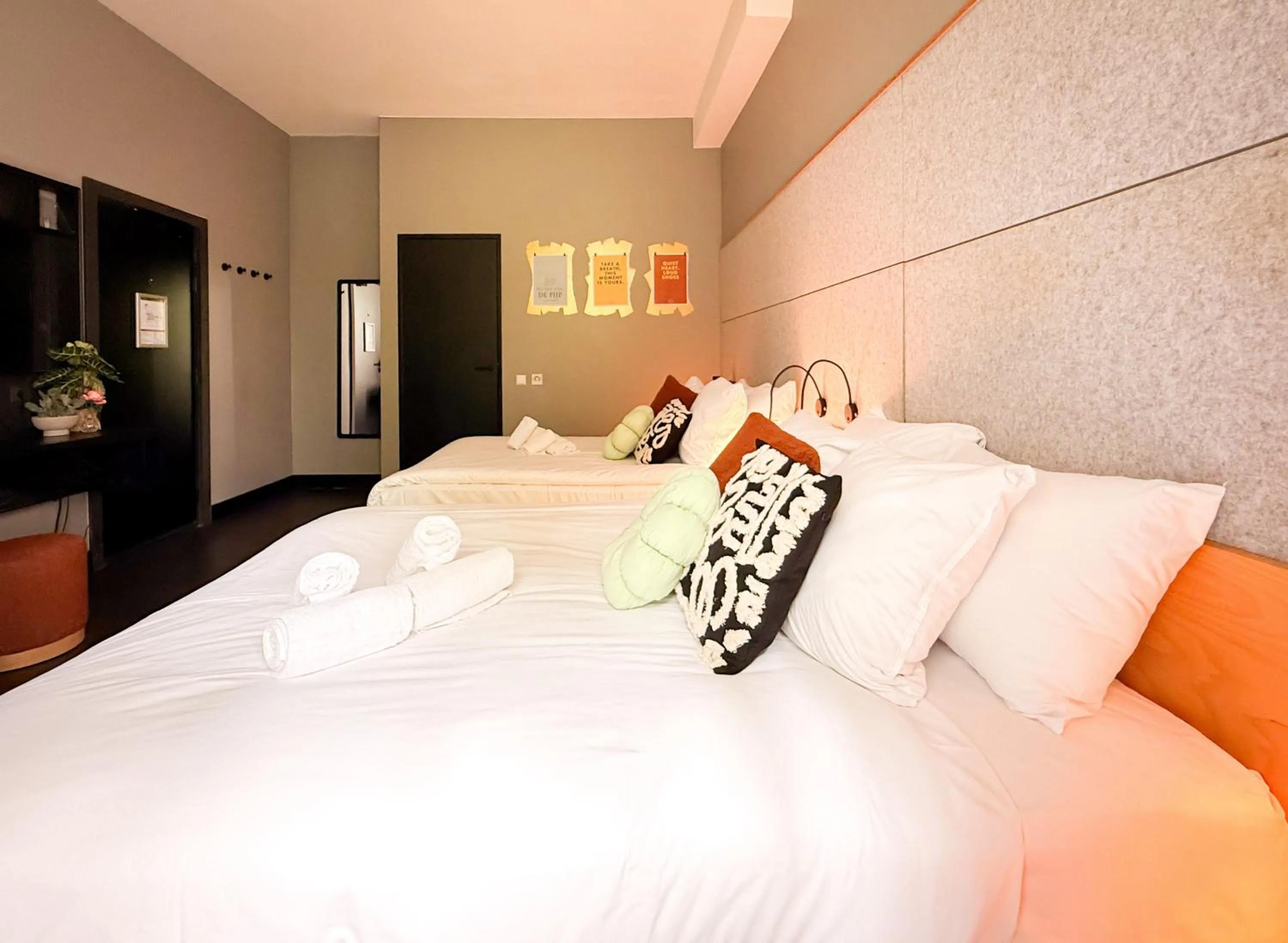 Bed in De Pijp Boutique Hotel