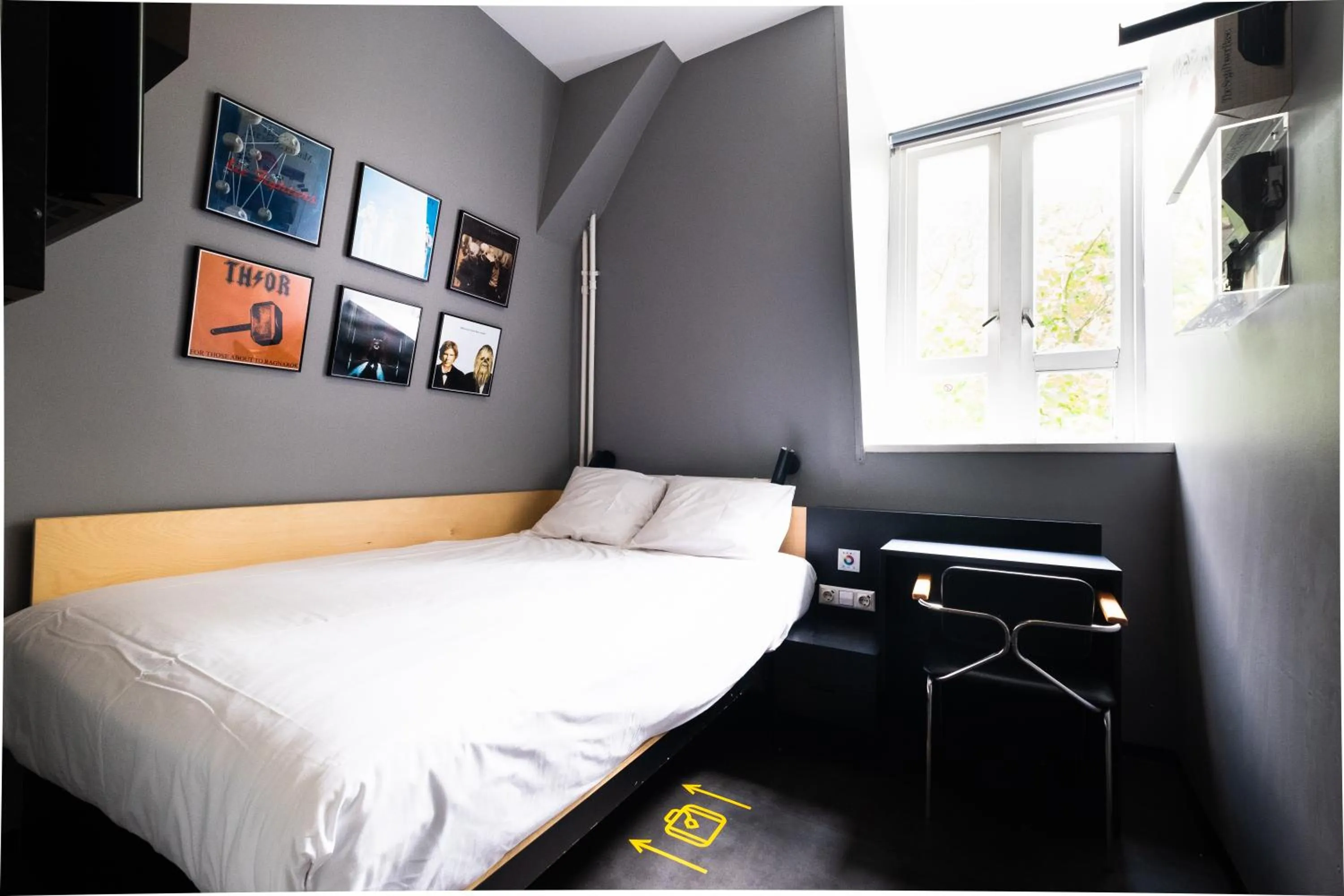 Bed in The Arcade Hotel Amsterdam