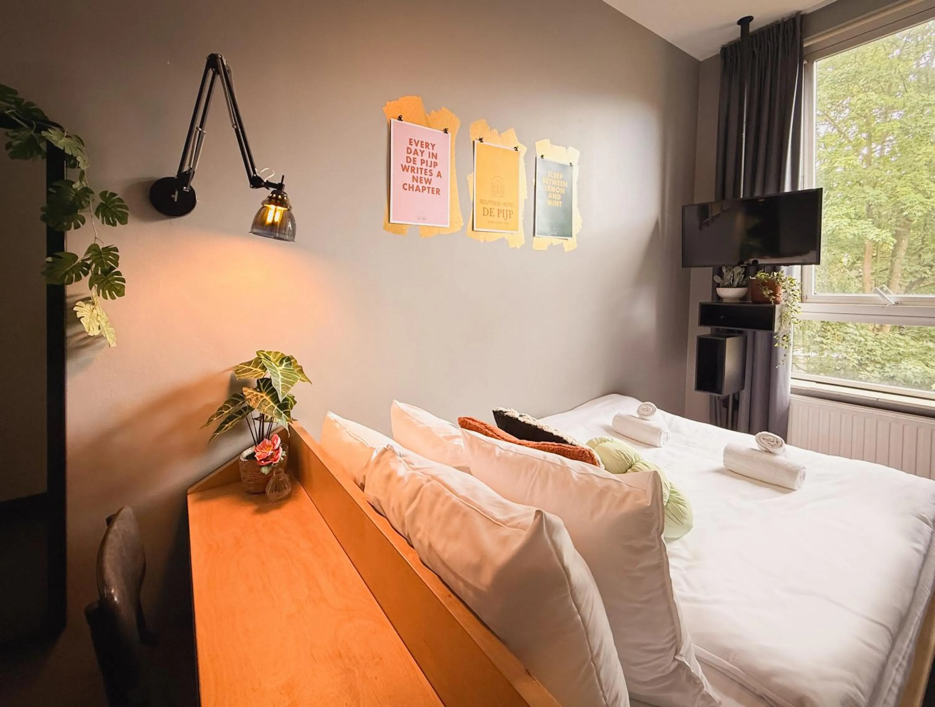 Bed in De Pijp Boutique Hotel