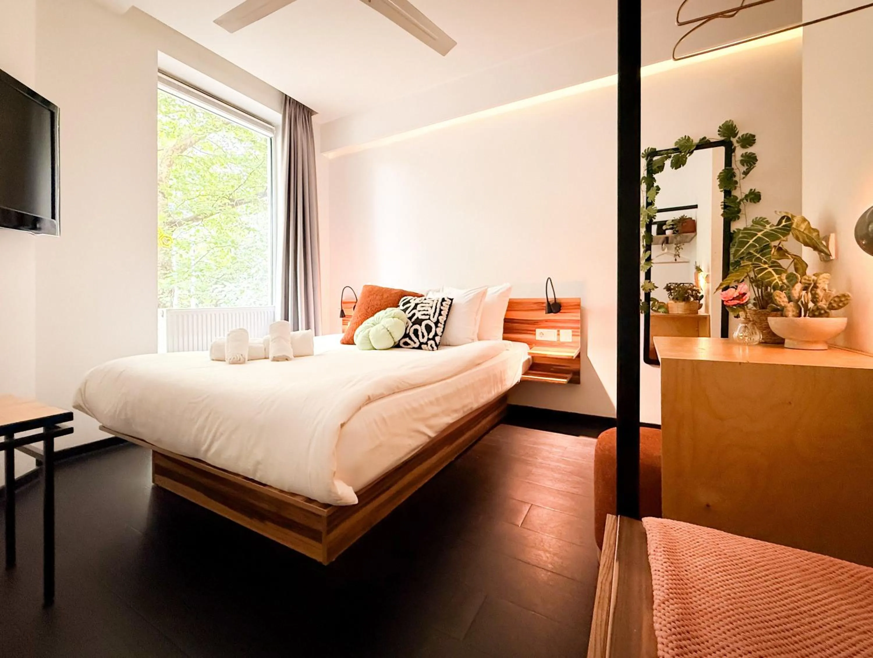 Bed in De Pijp Boutique Hotel