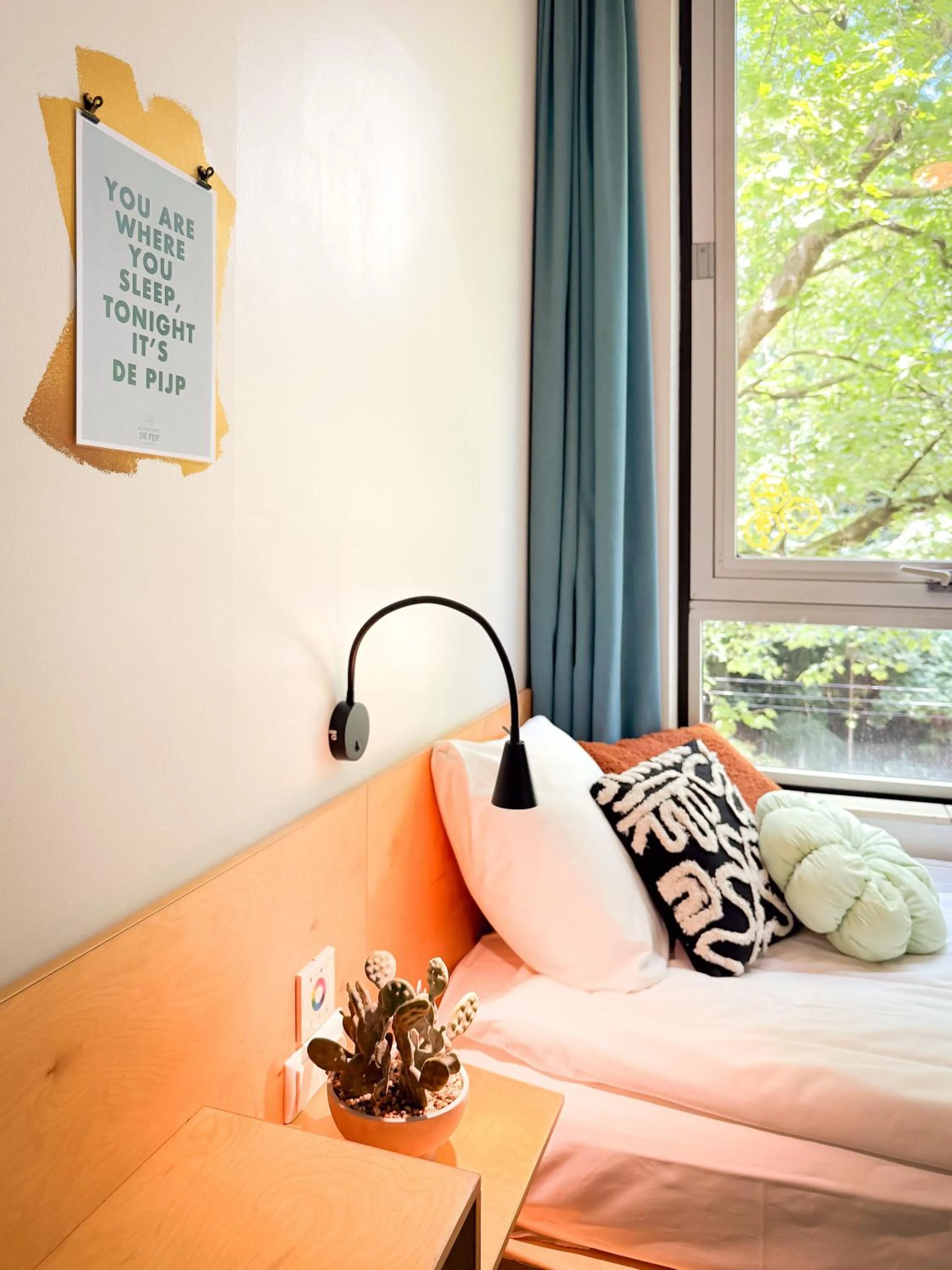 Bed in De Pijp Boutique Hotel