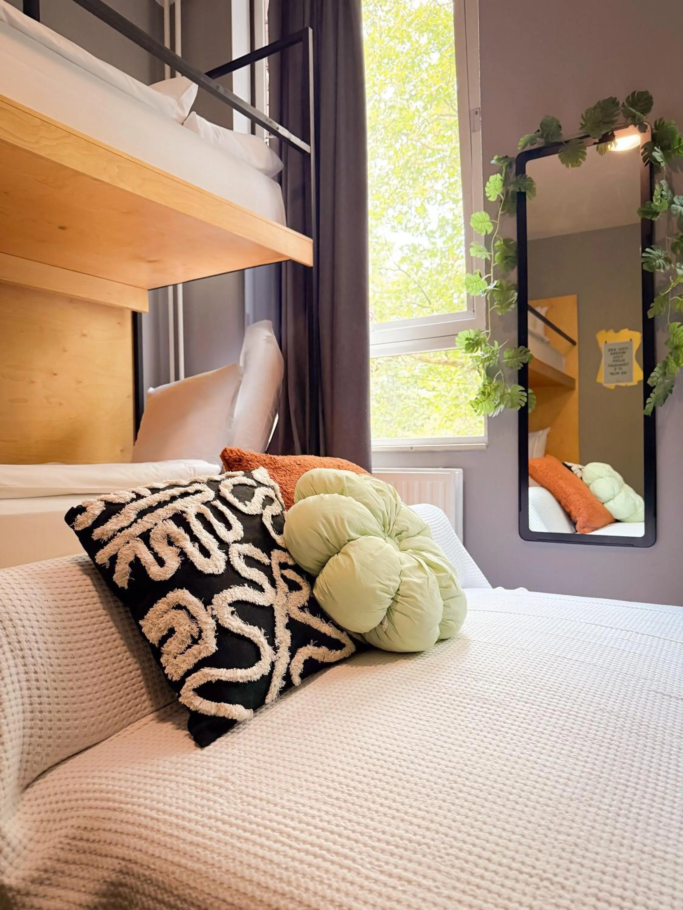 Bed in De Pijp Boutique Hotel