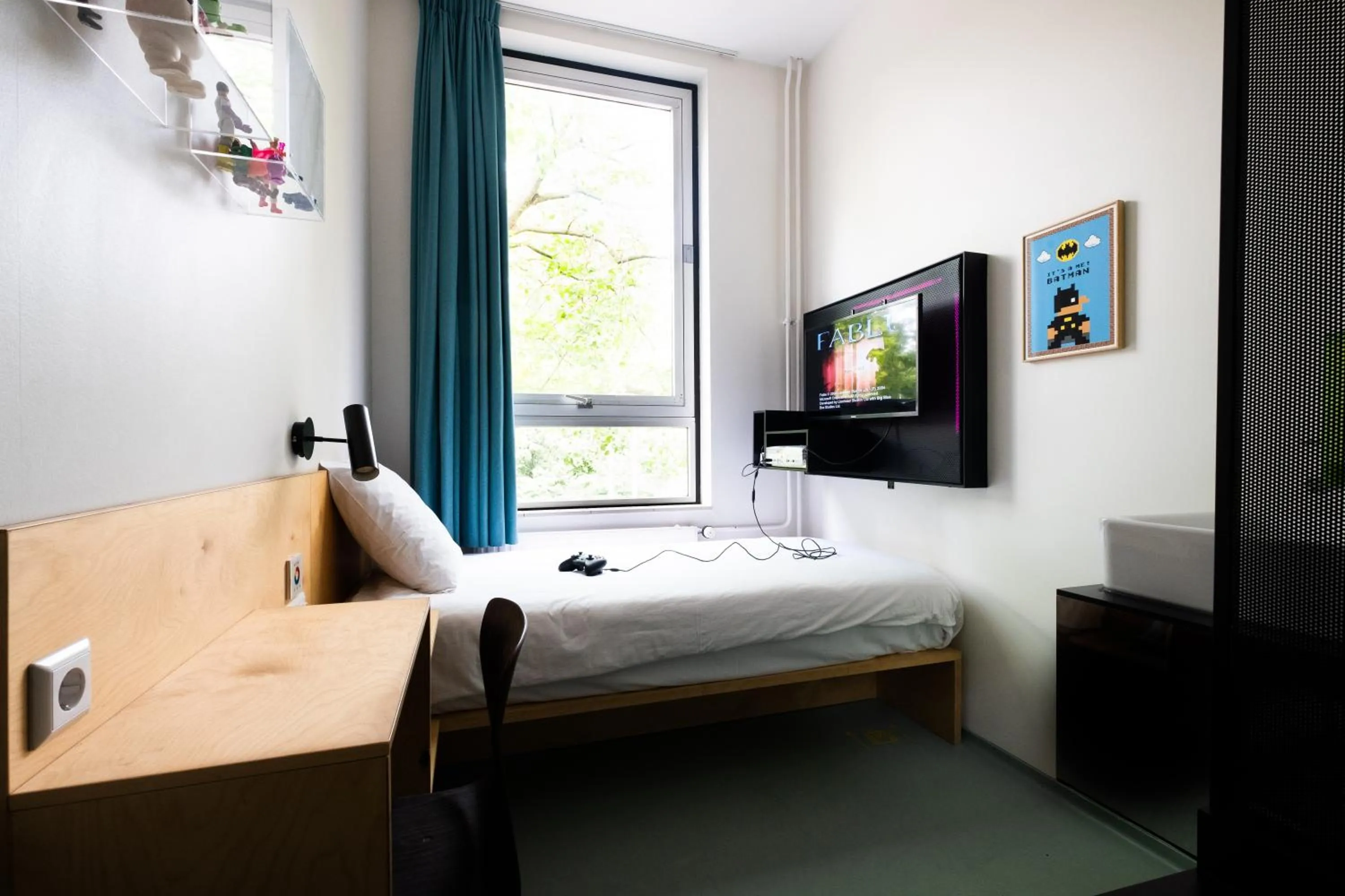 Bed in The Arcade Hotel Amsterdam