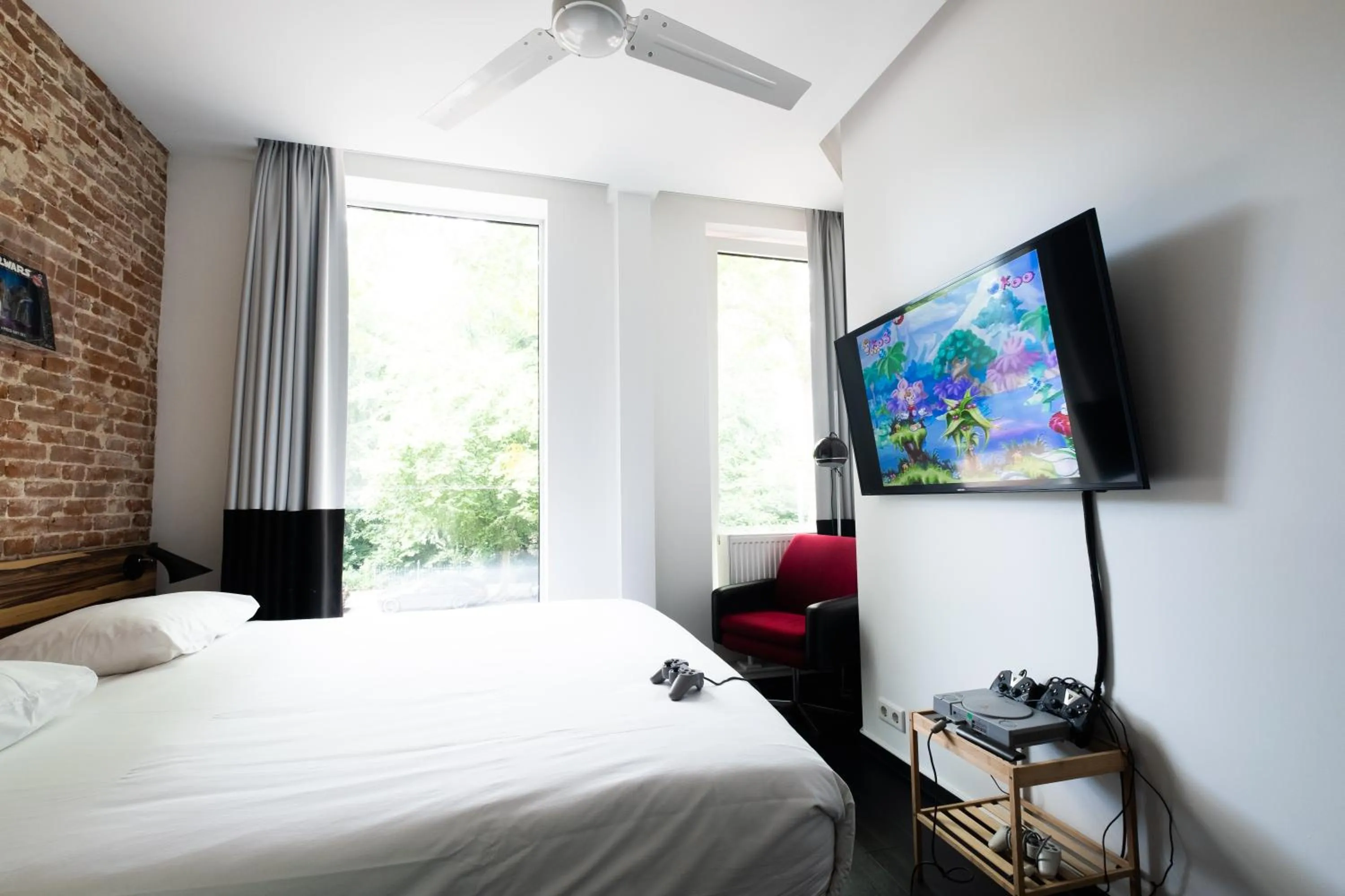 Bed in The Arcade Hotel Amsterdam