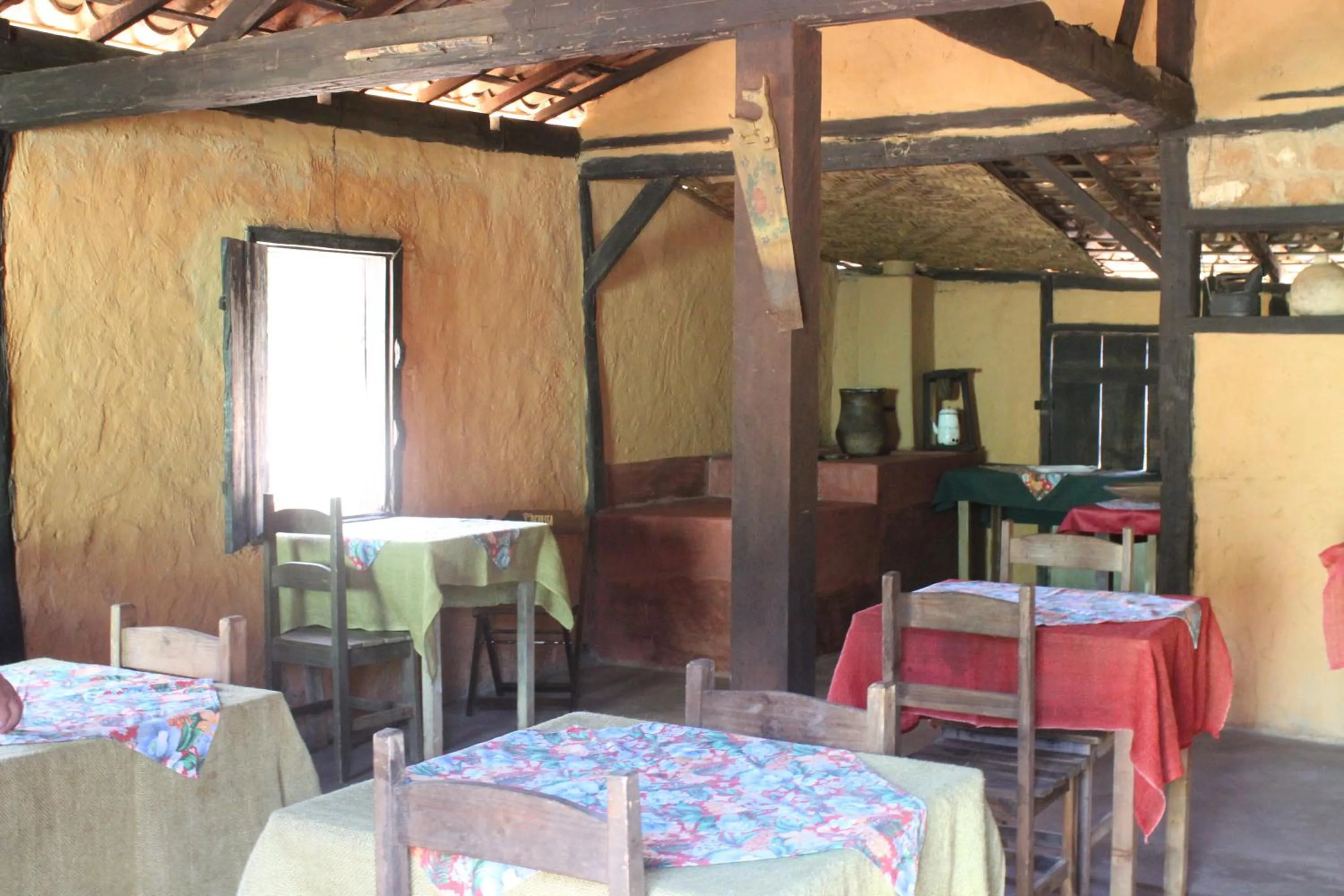 Communal kitchen in Pousada Vila Cipó