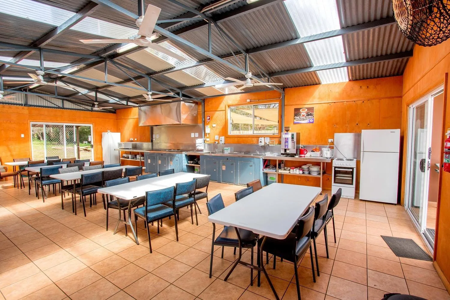 Kitchen or kitchenette in BIG4 Tassie Getaway Parks St Helens