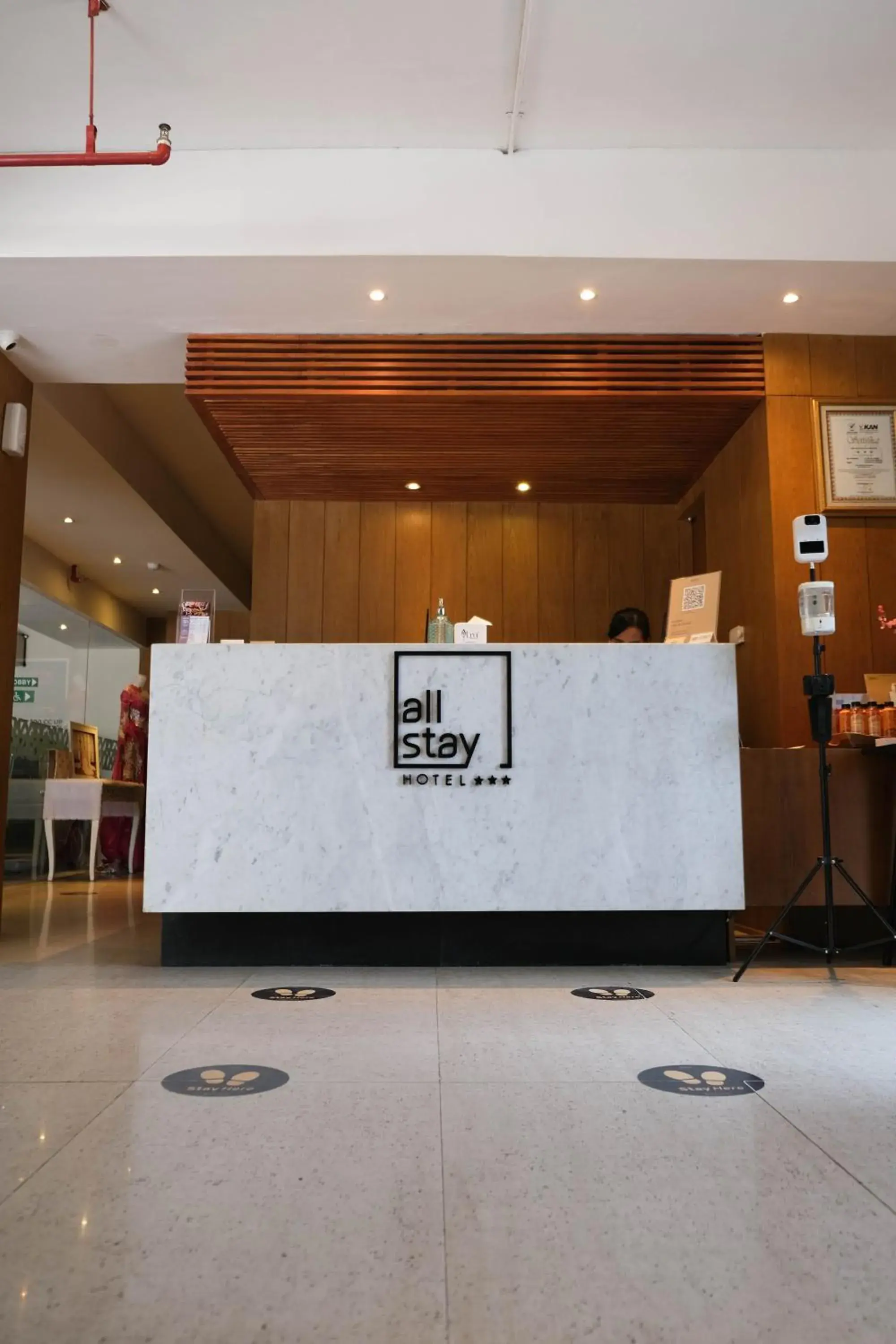 Lobby or reception in Allstay Hotel Semarang Simpang Lima Lobby or reception in Allstay Hotel Semarang Simpang Lima