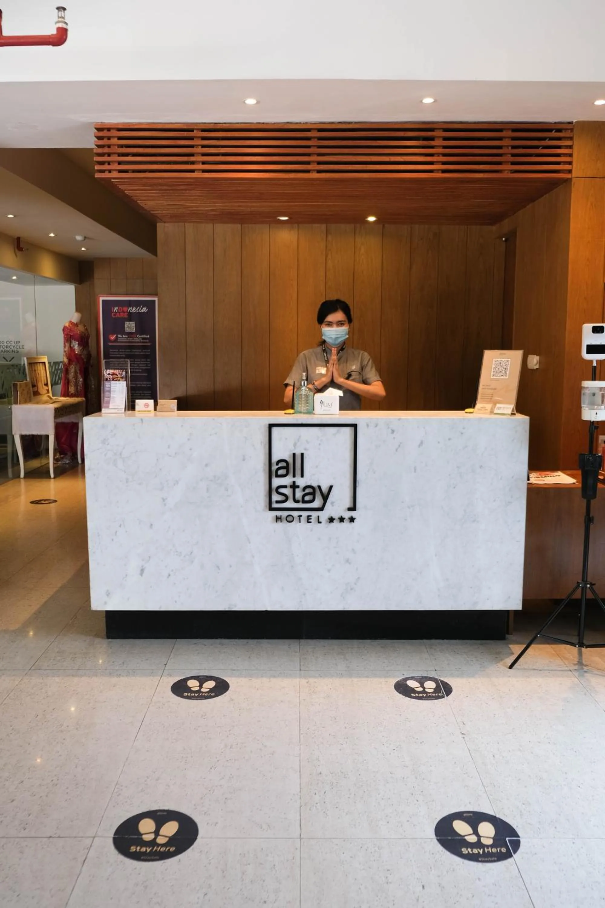 Lobby or reception in Allstay Hotel Semarang Simpang Lima