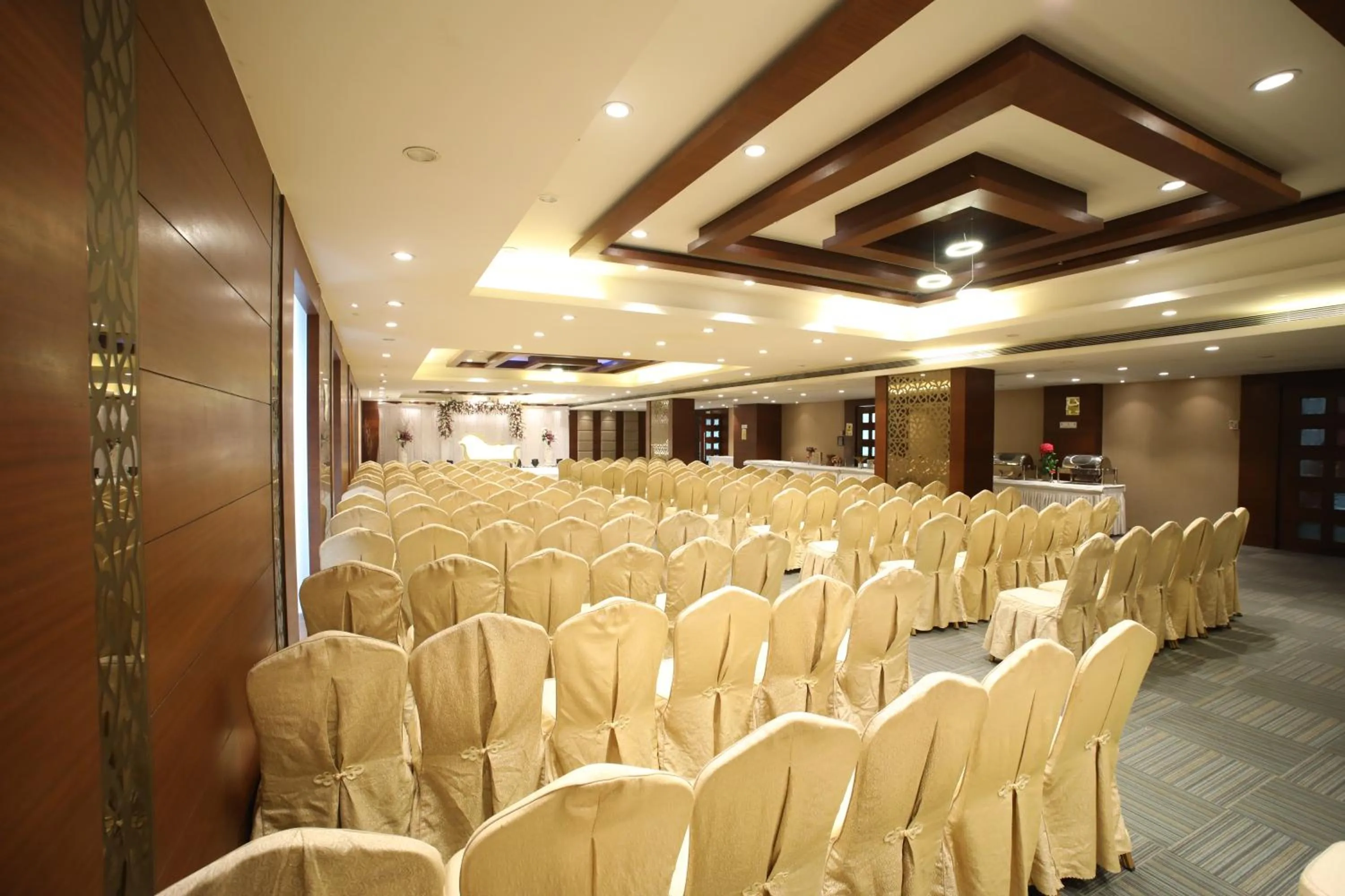 Banquet/Function facilities in The Byke Suraj Plaza Pure Veg, Thane