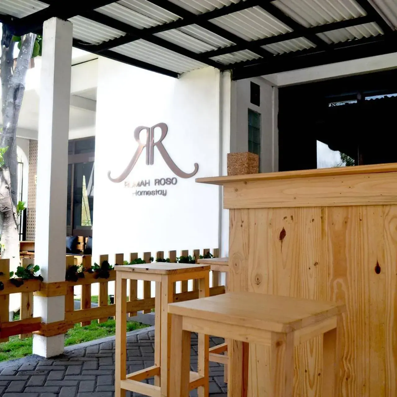 Lounge or bar in Rumah Roso Homestay Lounge or bar in Rumah Roso Homestay