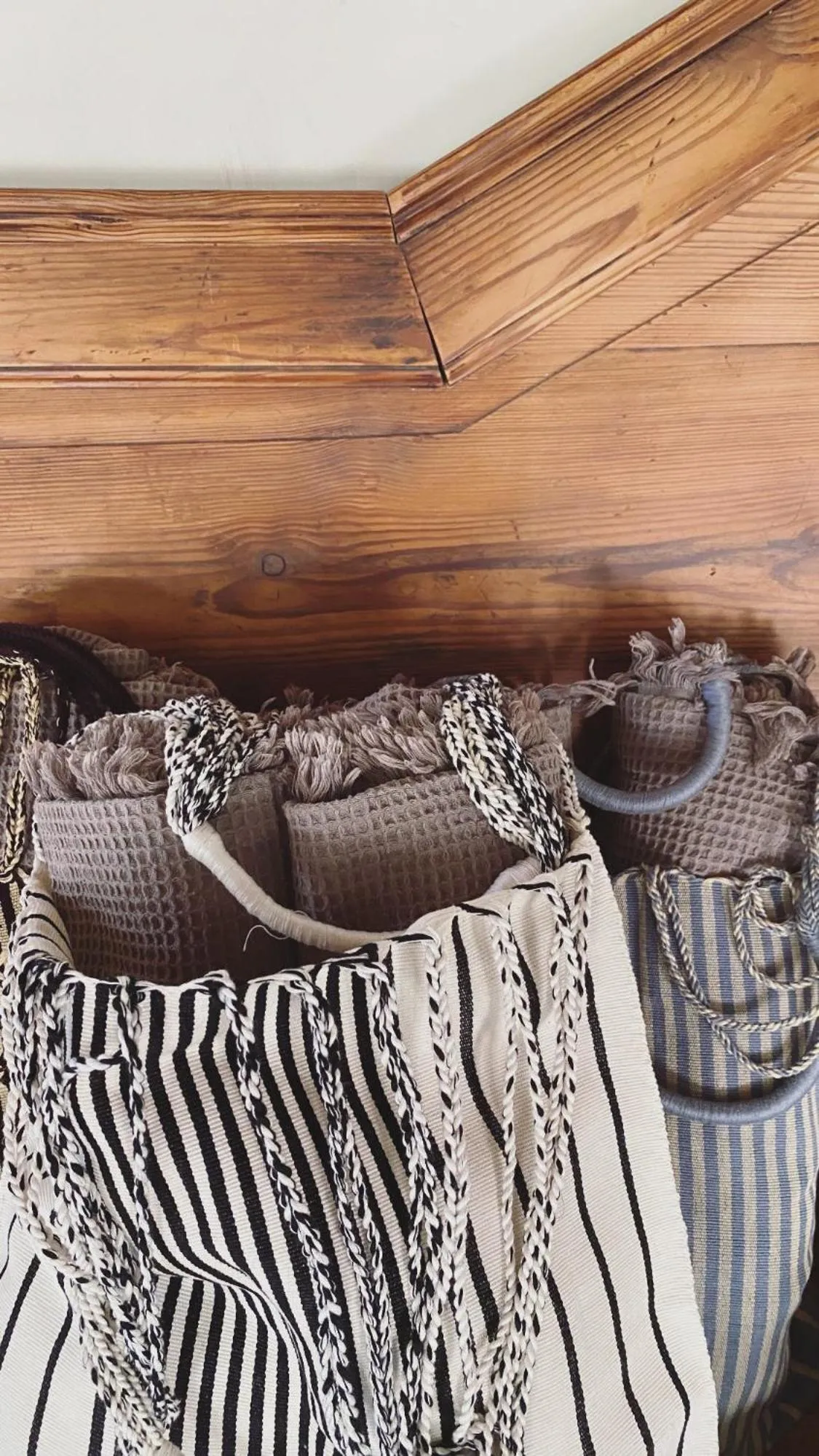 towels in La Scuderia Charming Rooms b&b