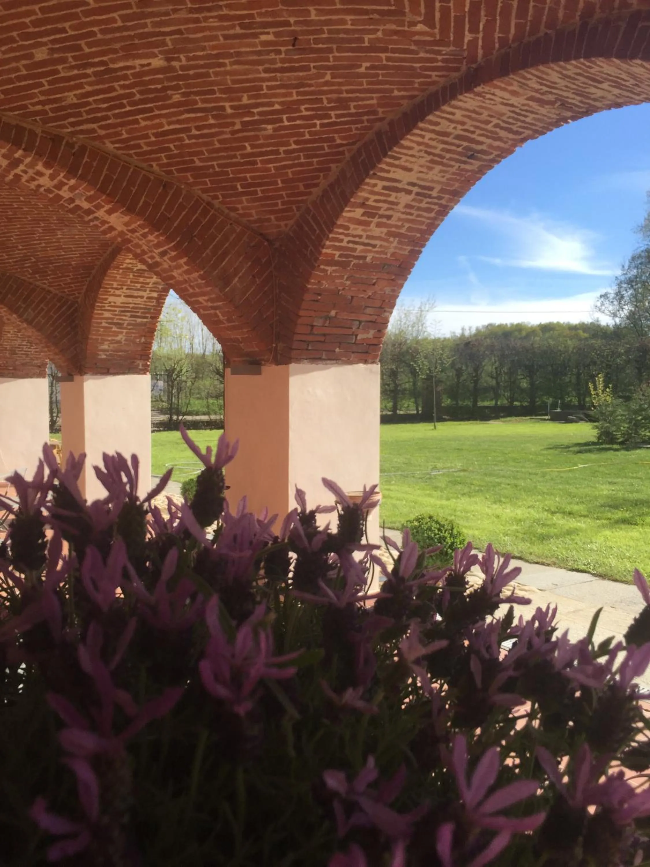 Garden in La Scuderia Charming Rooms b&b