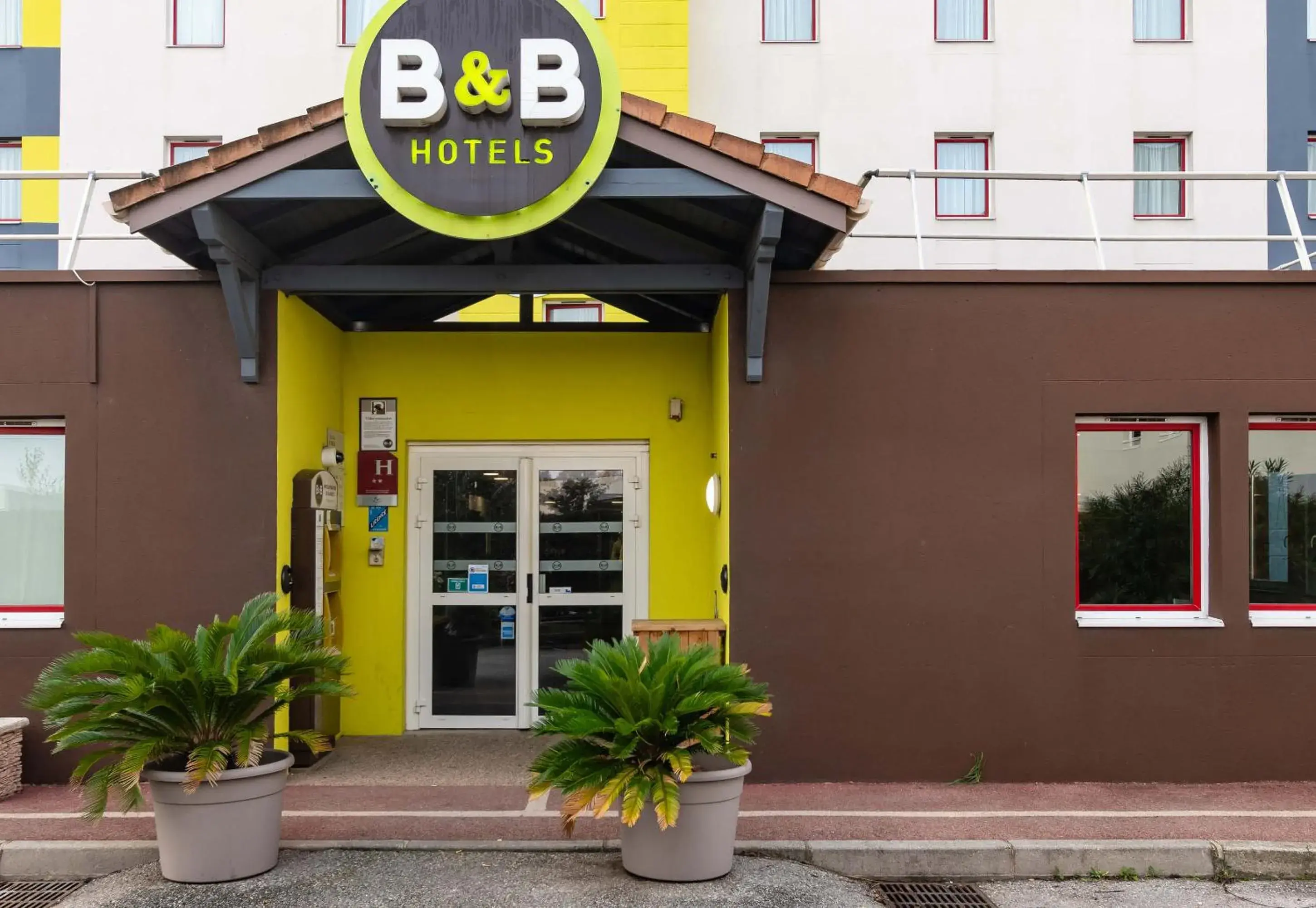 Facade/entrance in B&B HOTEL Valence Sud Facade/entrance in B&B HOTEL Valence Sud