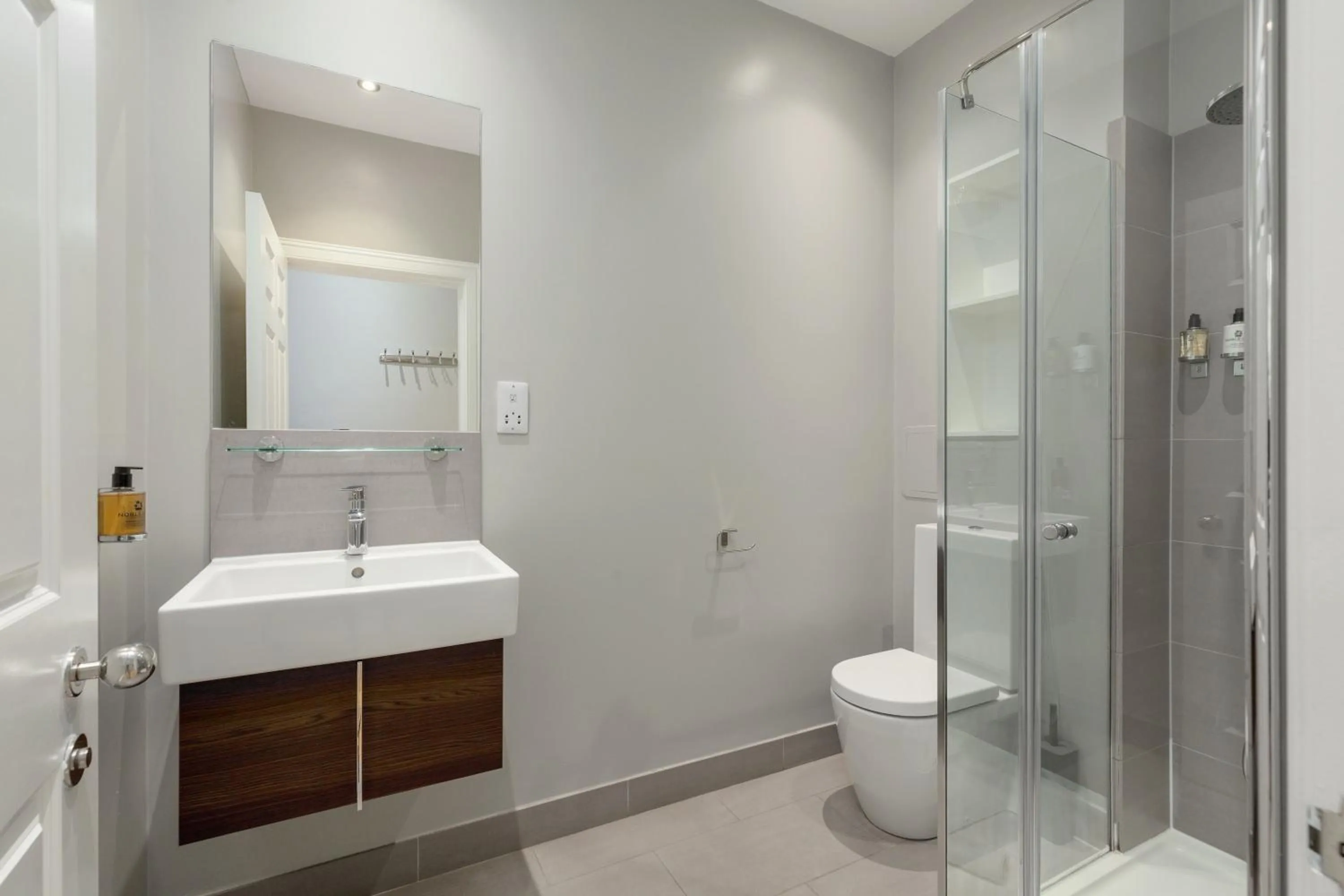 Destiny Scotland - Princes Street Residence