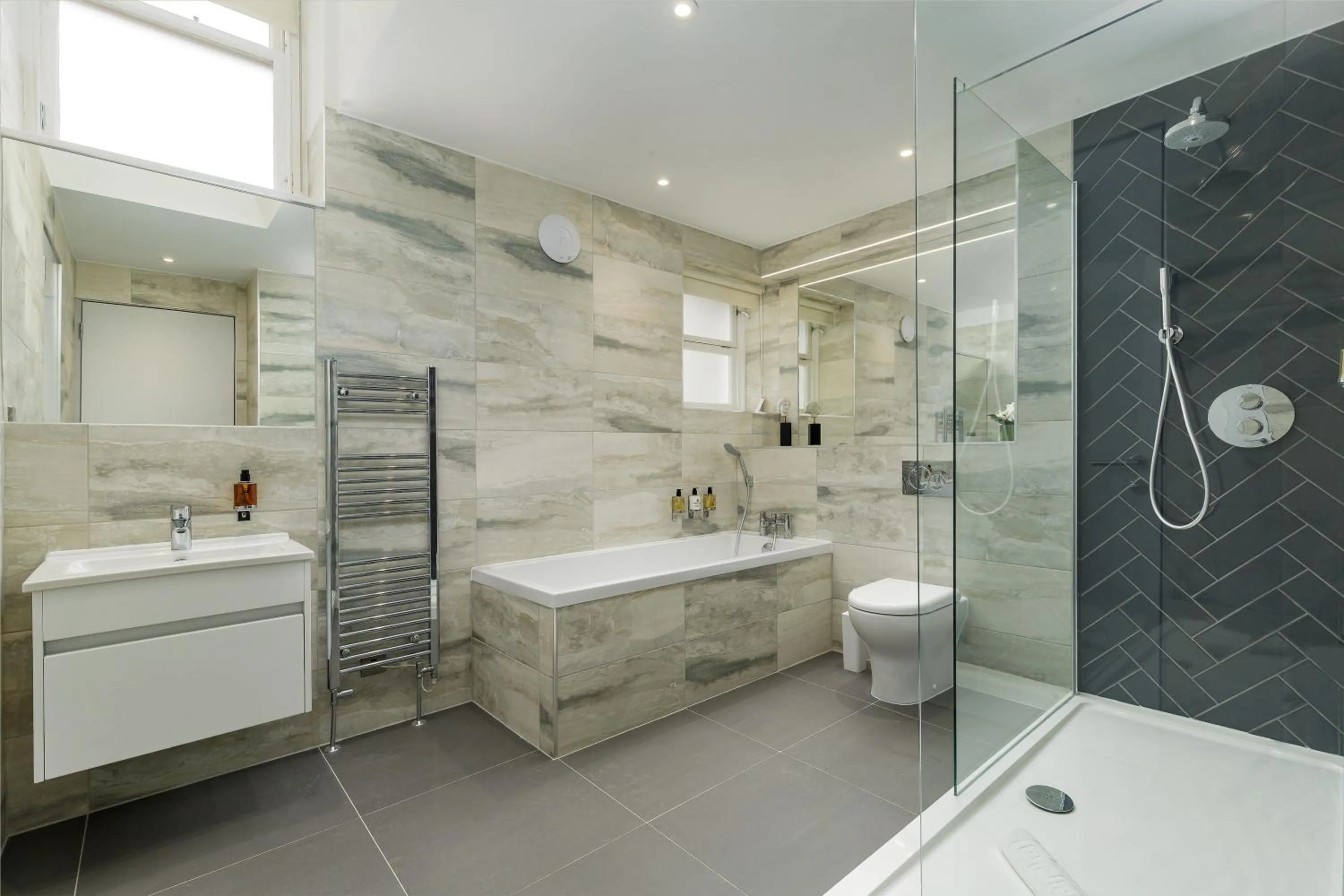 Destiny Scotland - Princes Street Residence