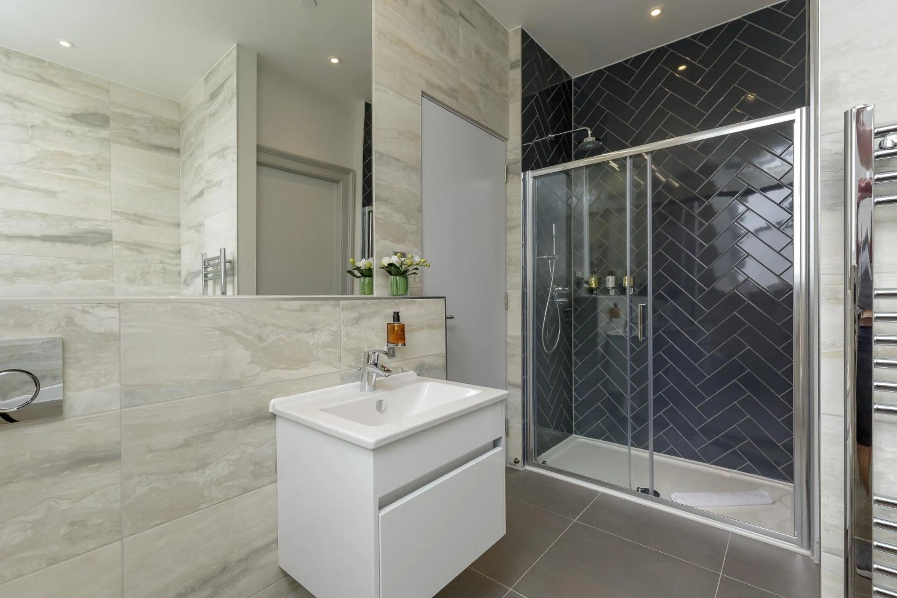 Destiny Scotland - Princes Street Residence