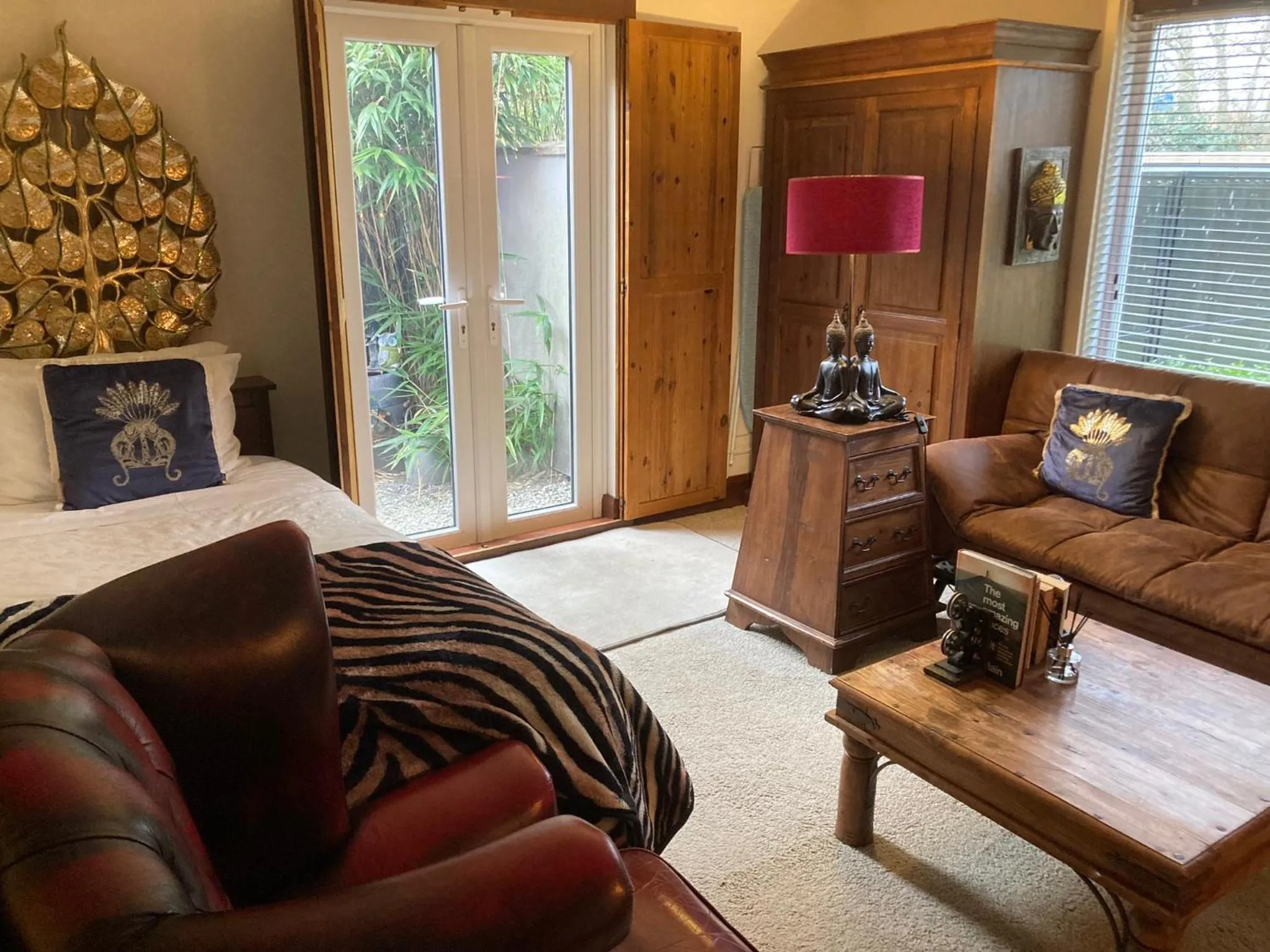 Bed in The Lodge at Ruddington