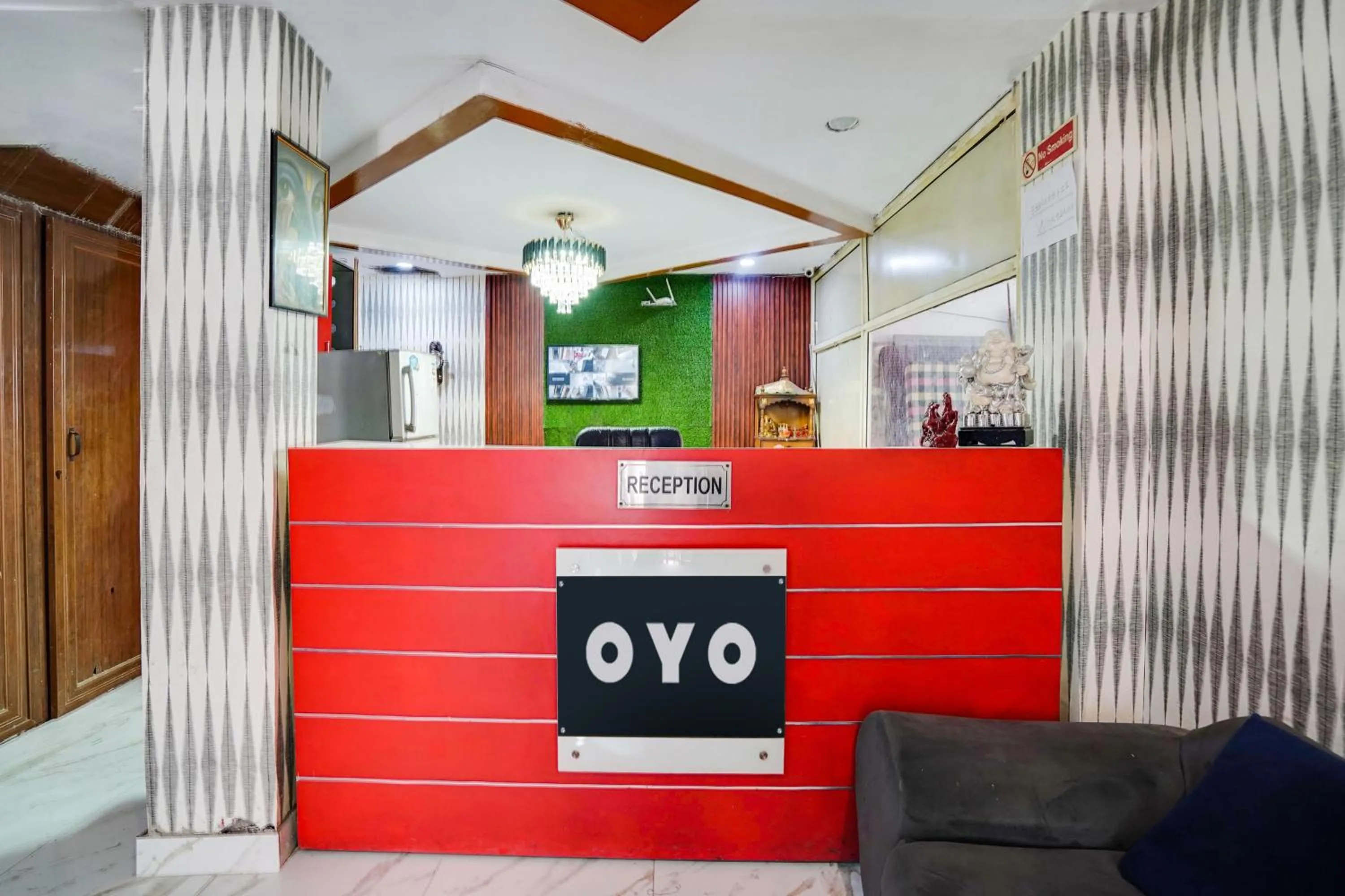 Lobby or reception in Hotel O PP RESIDENCY