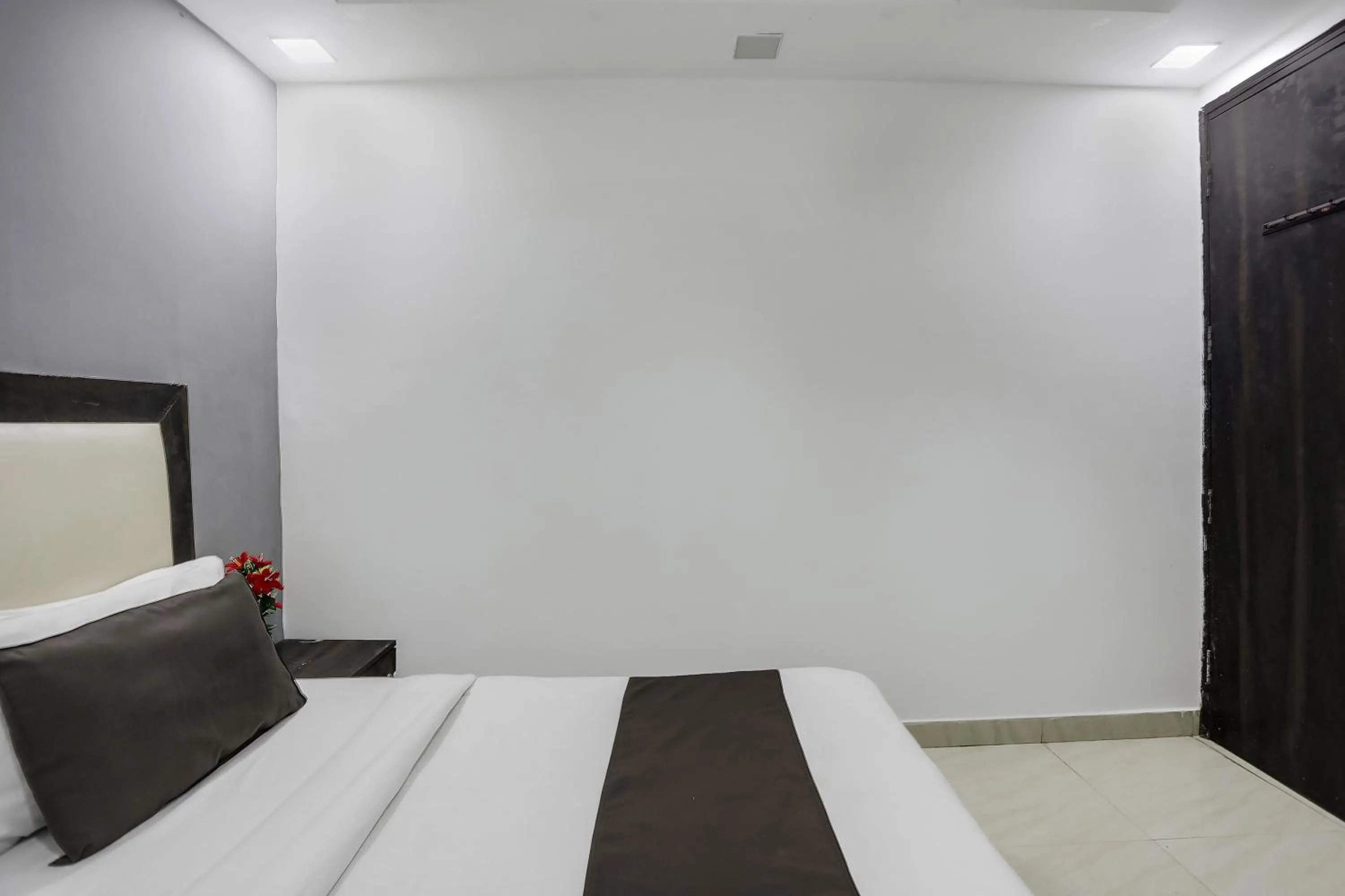 Bedroom, Bed in Super Hotel O Mannat Near Lotus Temple