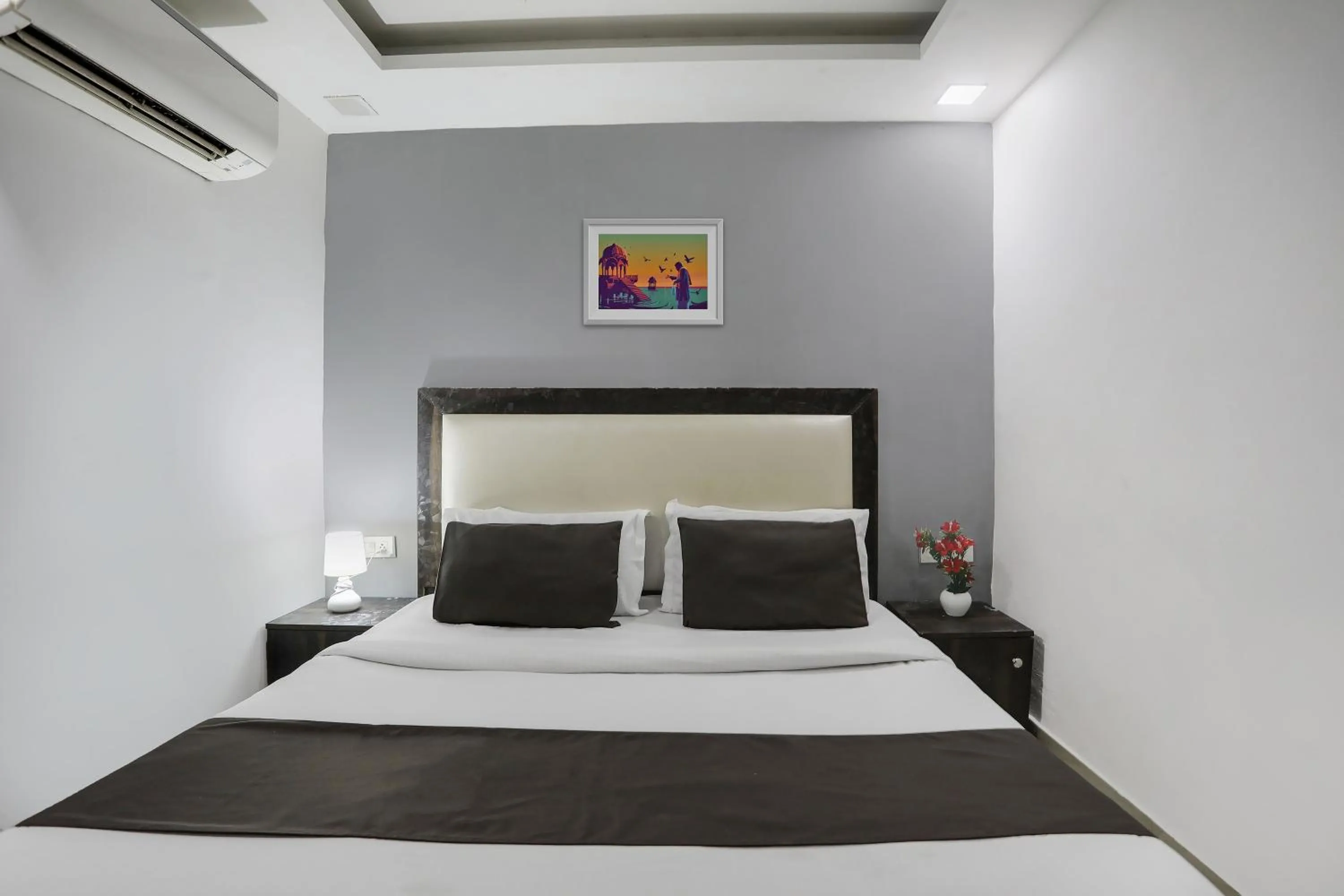 Bed in Super Hotel O Mannat Near Lotus Temple