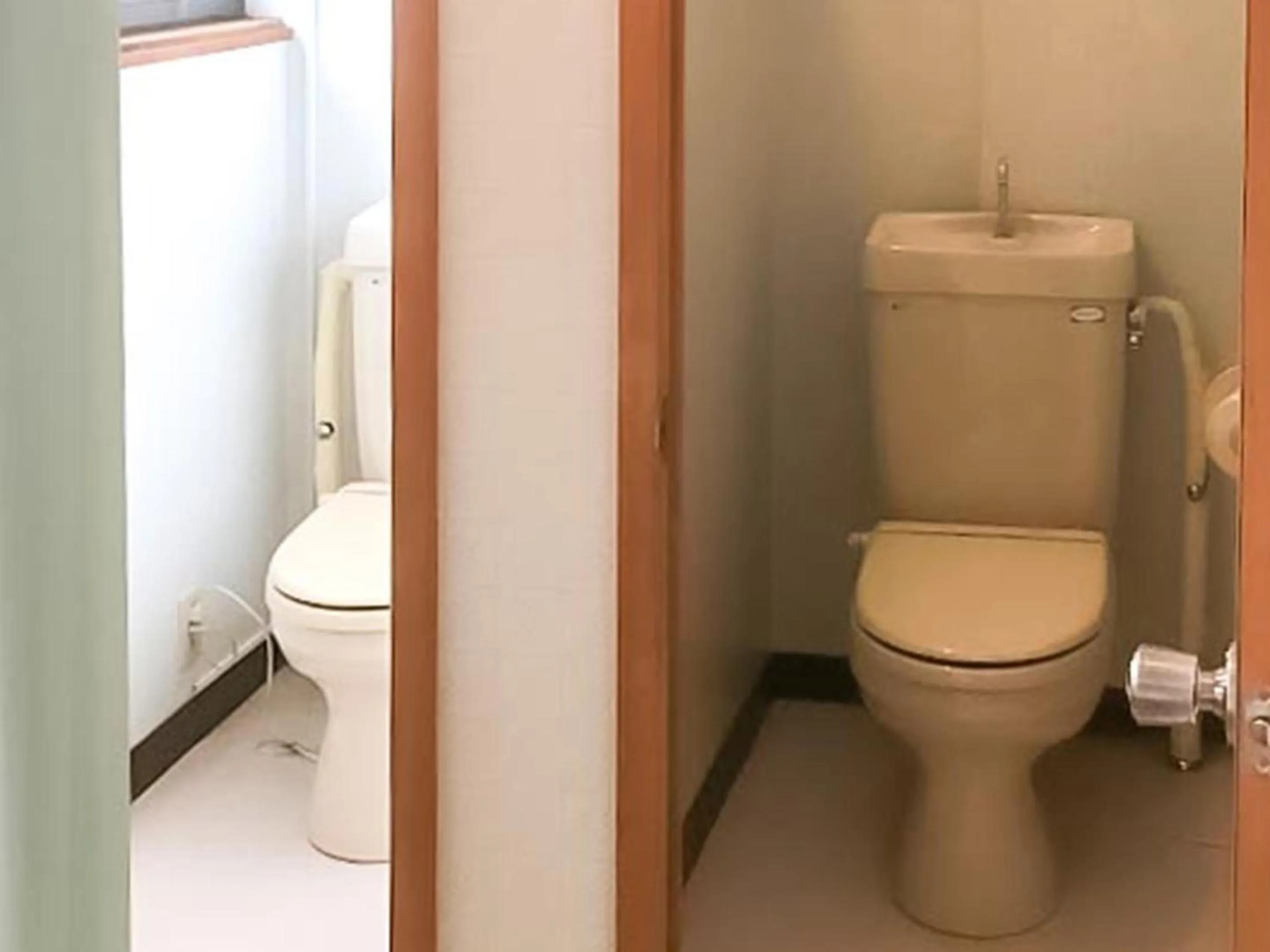 Toilet in Wafu Guesthouse Kashiwaya
