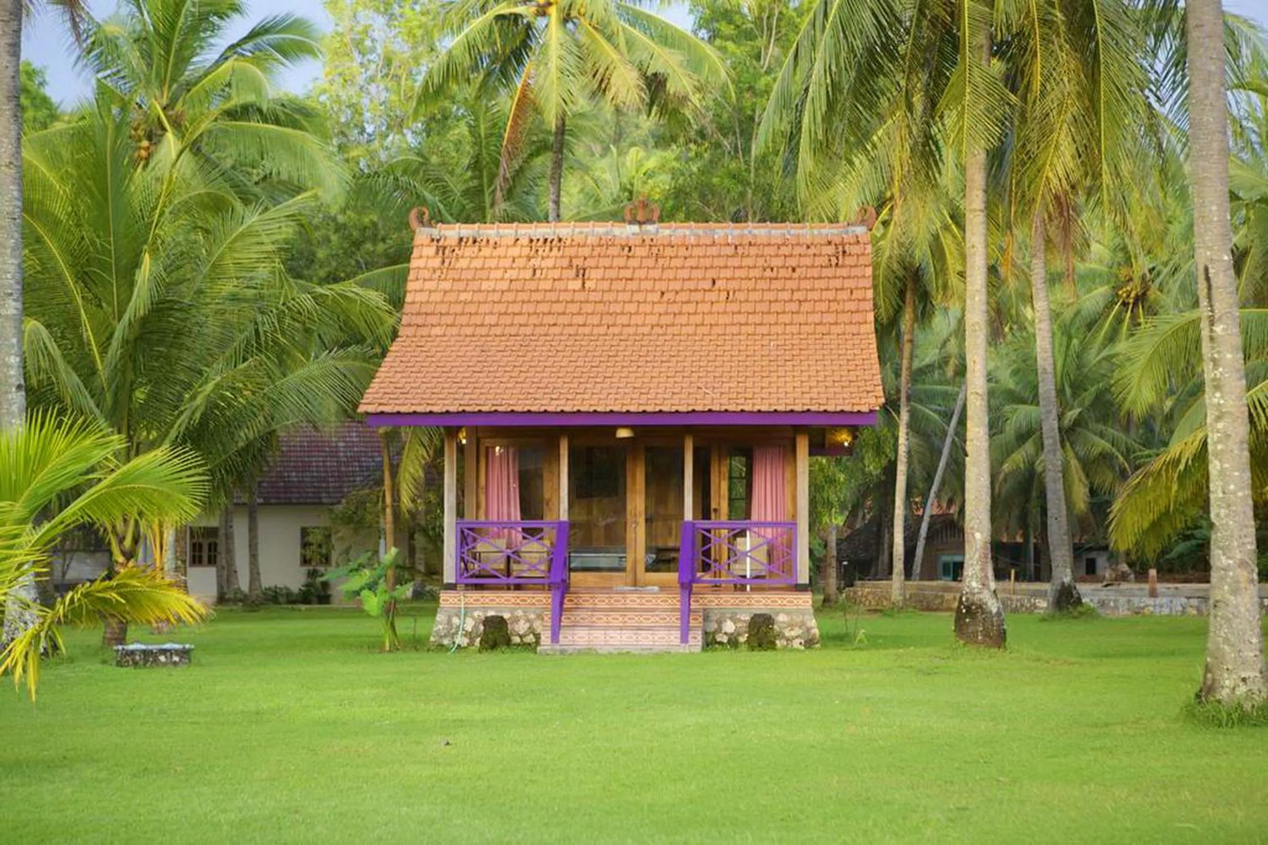 Facade/entrance in Desa Limasan Resort