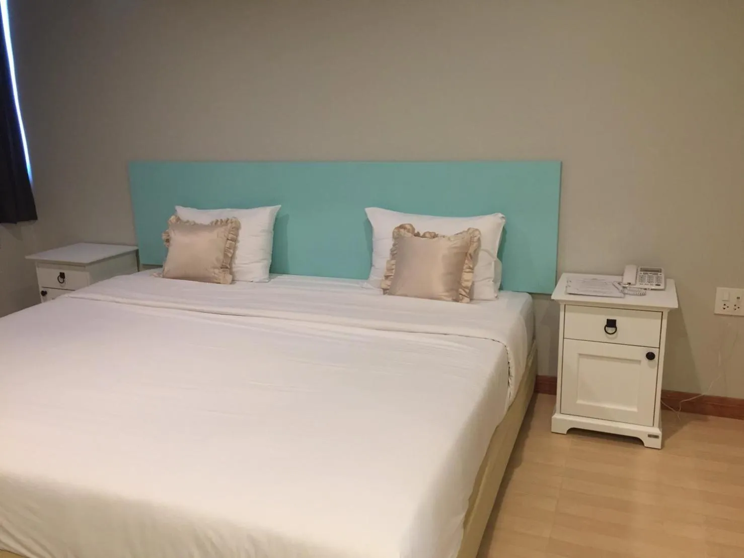 Bedroom, Bed in Rattana View