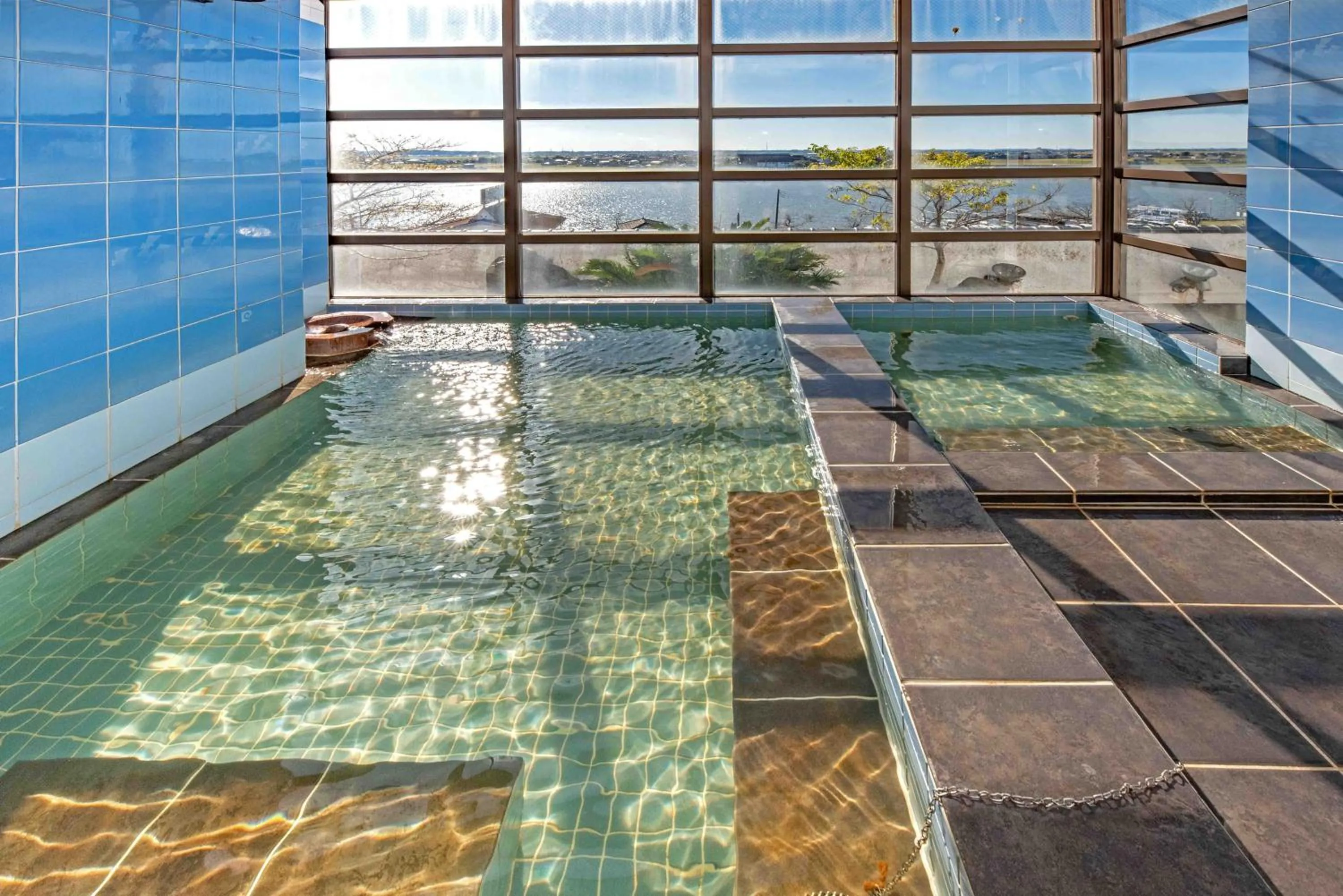 Hot Spring Bath in Hotel Shin Makomo