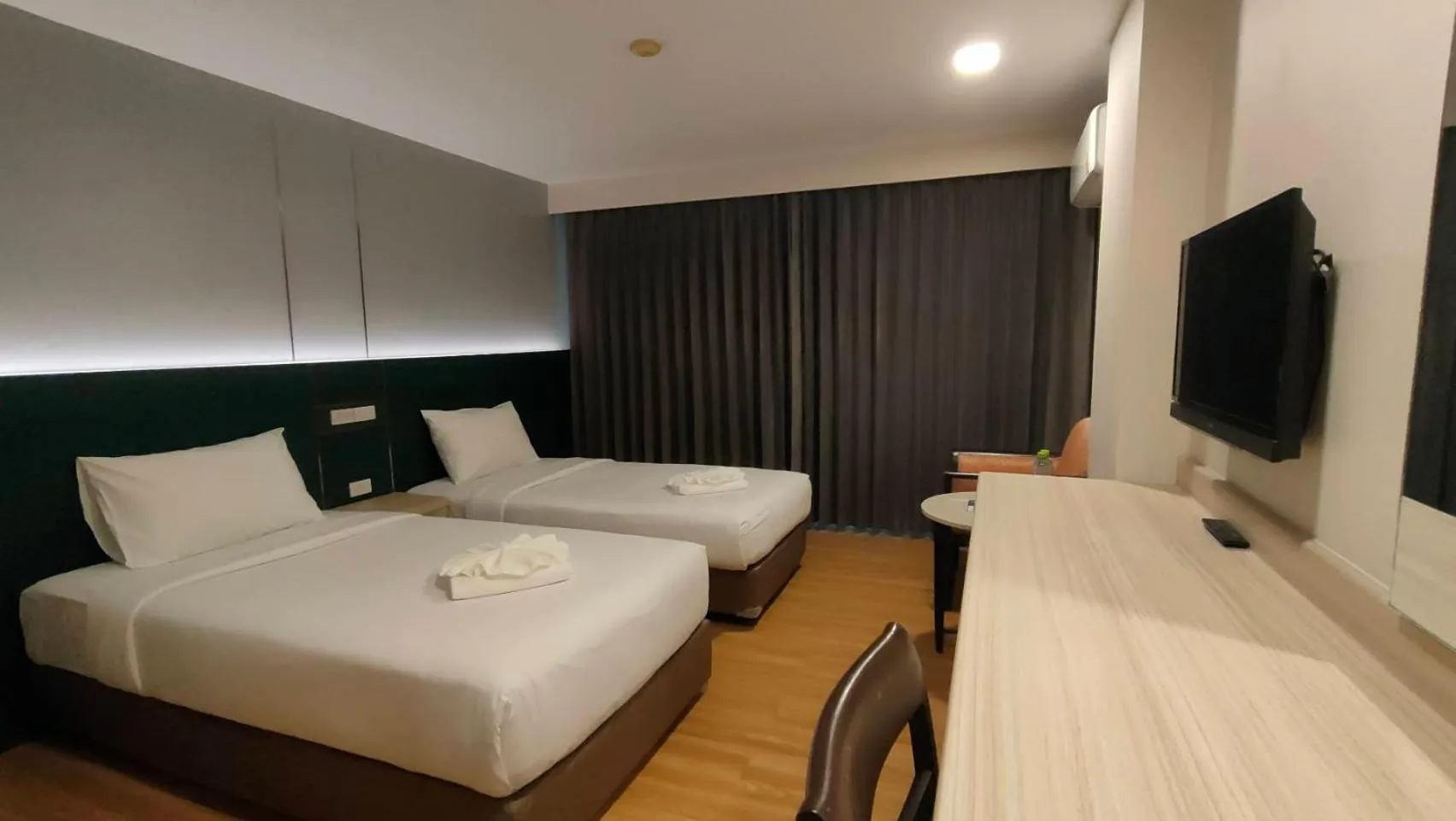 Bed in Mayflower Grande Hotel Phitsanulok