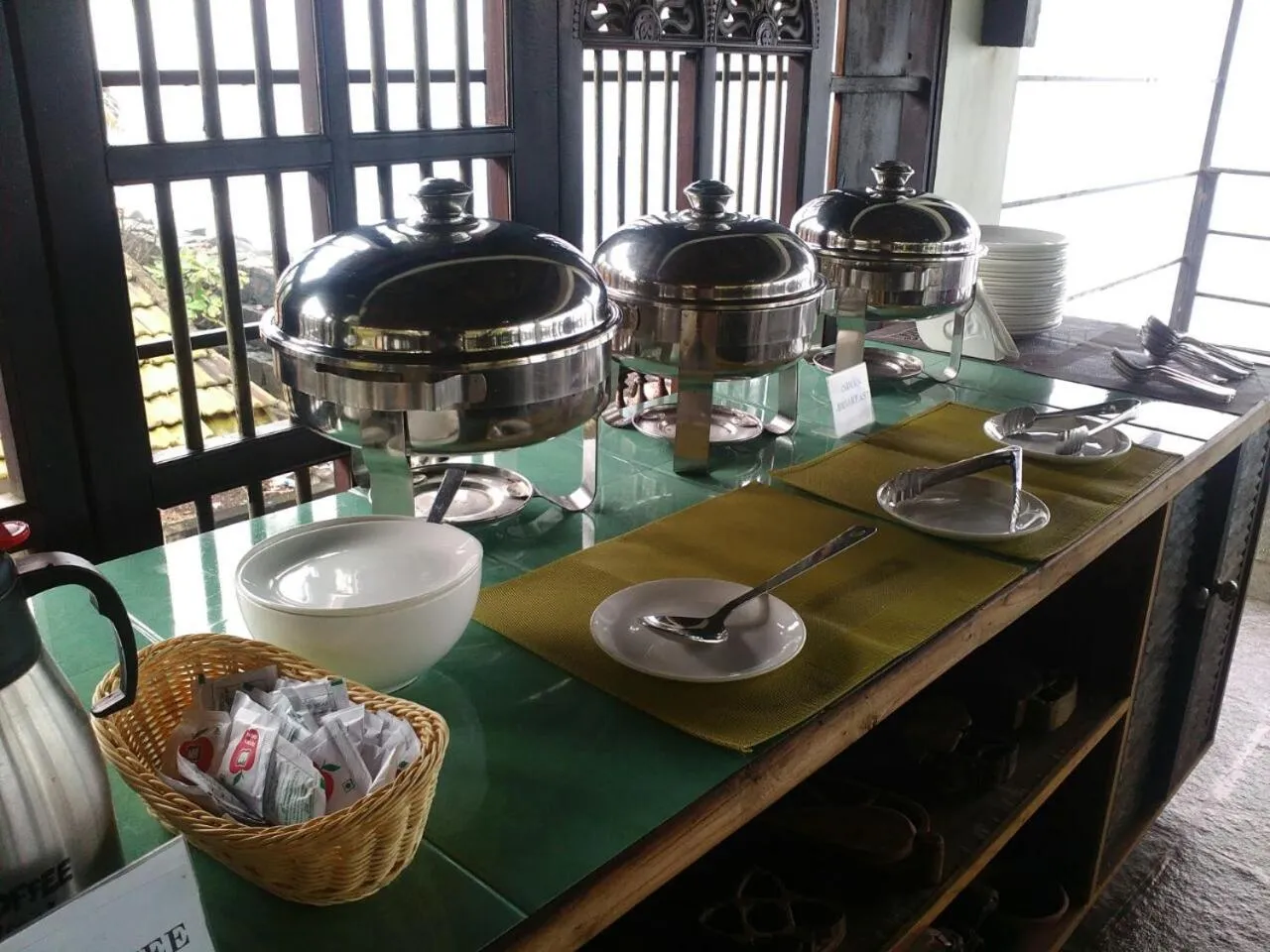 Food and drinks in 36 Palms Boutique Retreat