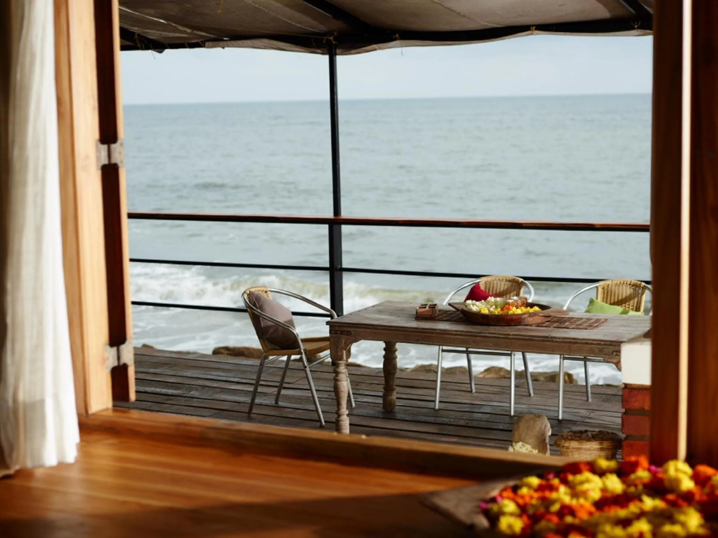 Restaurant/places to eat in 36 Palms Boutique Retreat