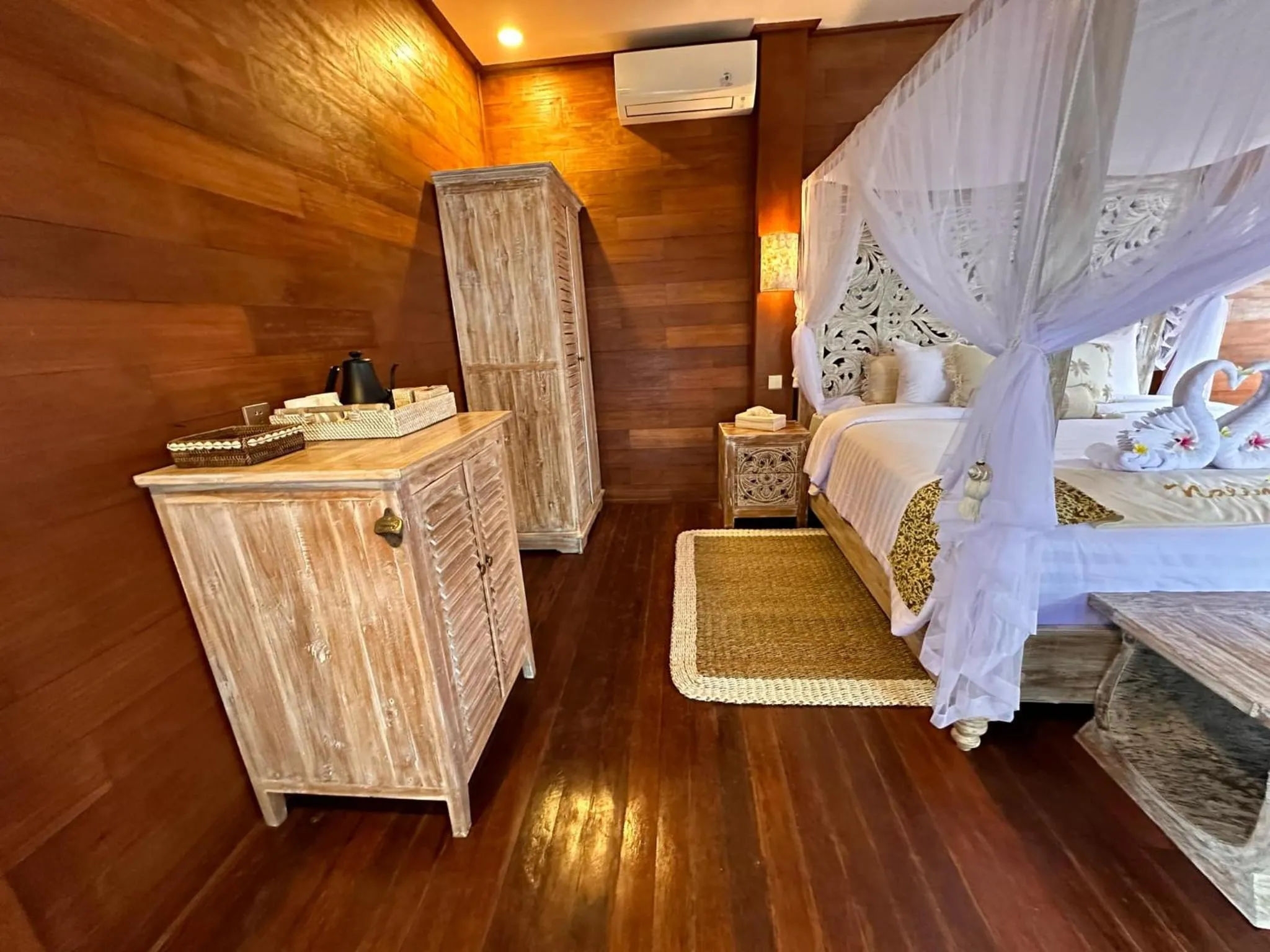 Bedroom, Bed in Nalini Resort