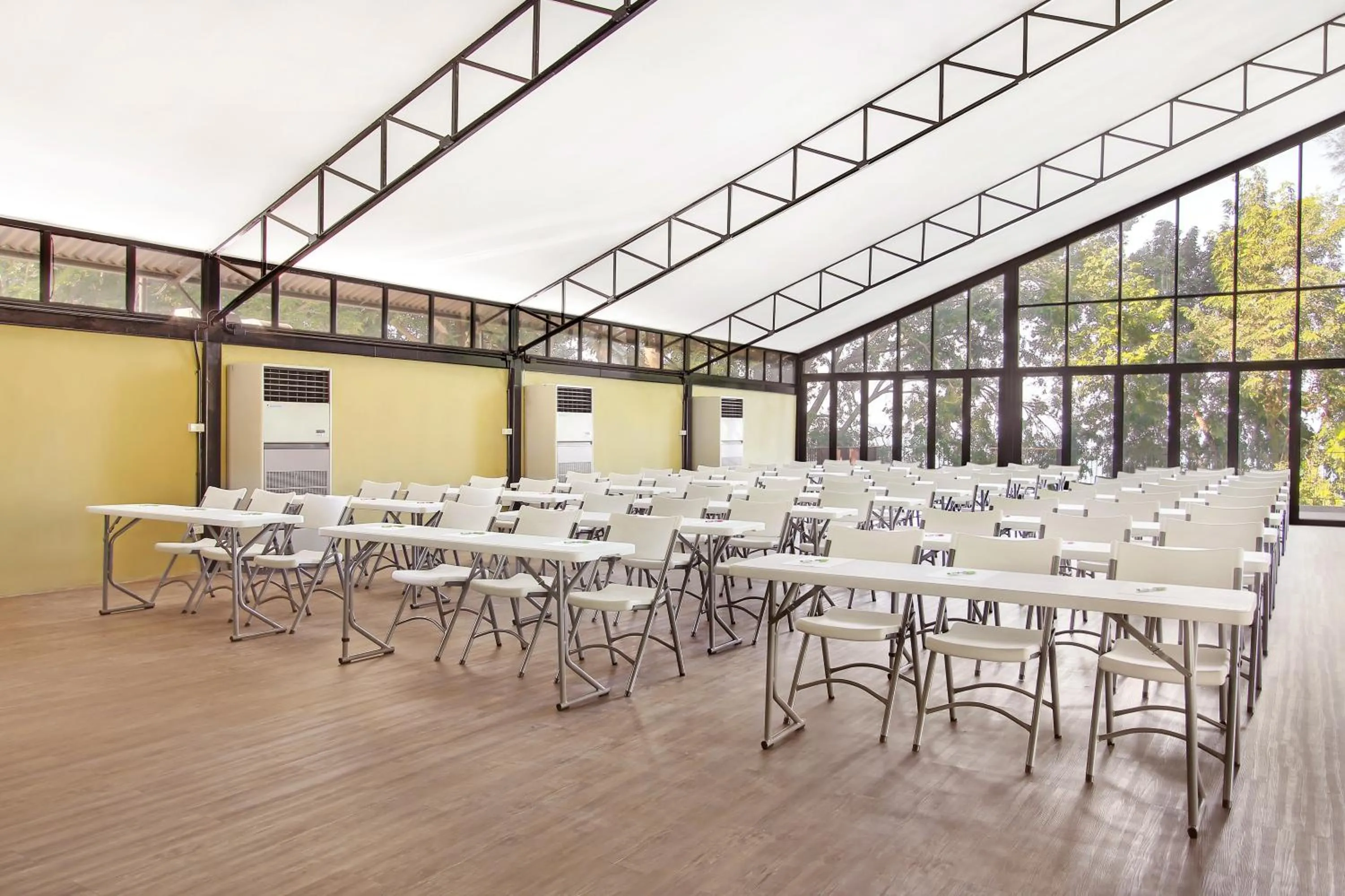 Meeting/conference room in Samed Hideaway Resort
