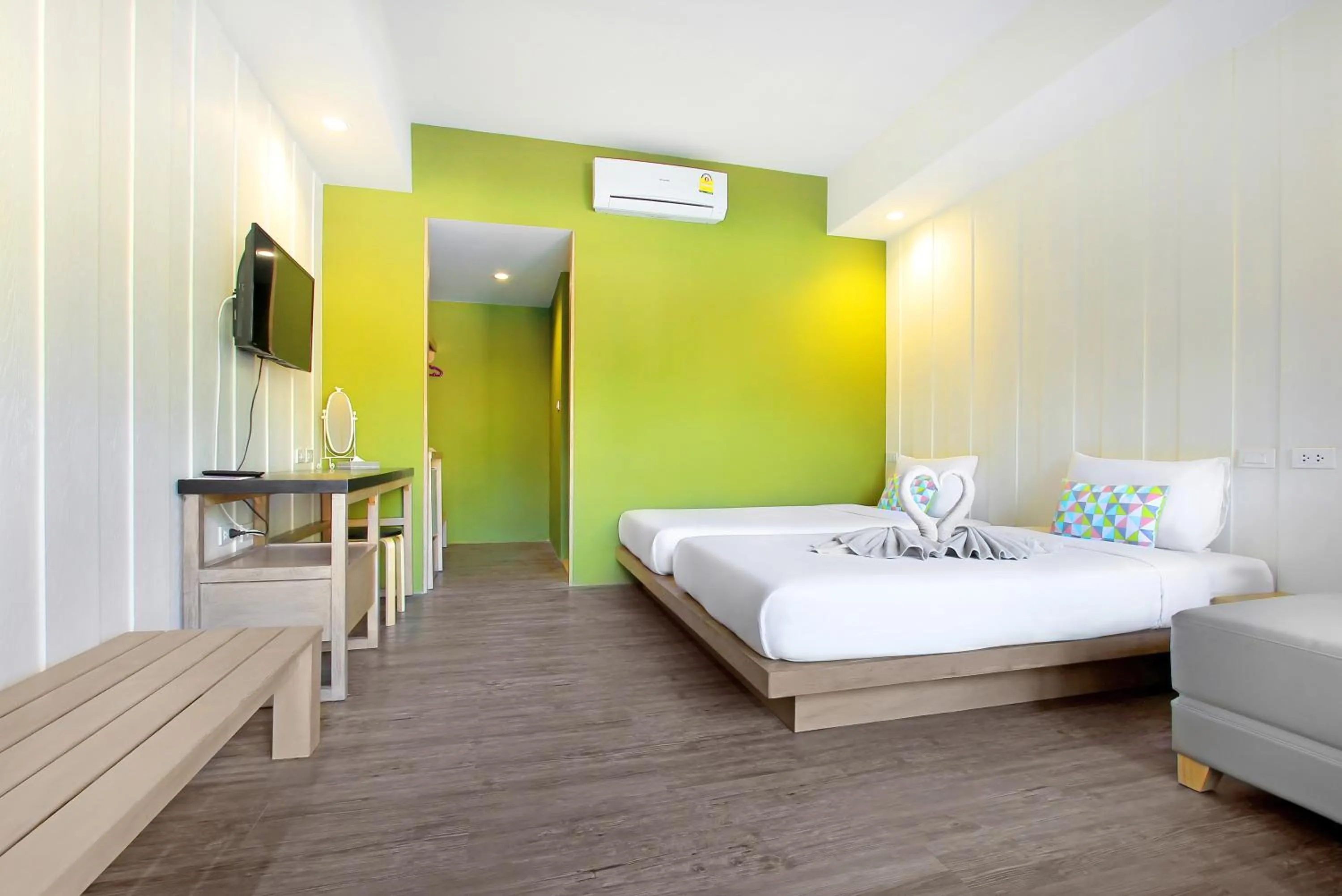 Bedroom, Bed in Samed Hideaway Resort