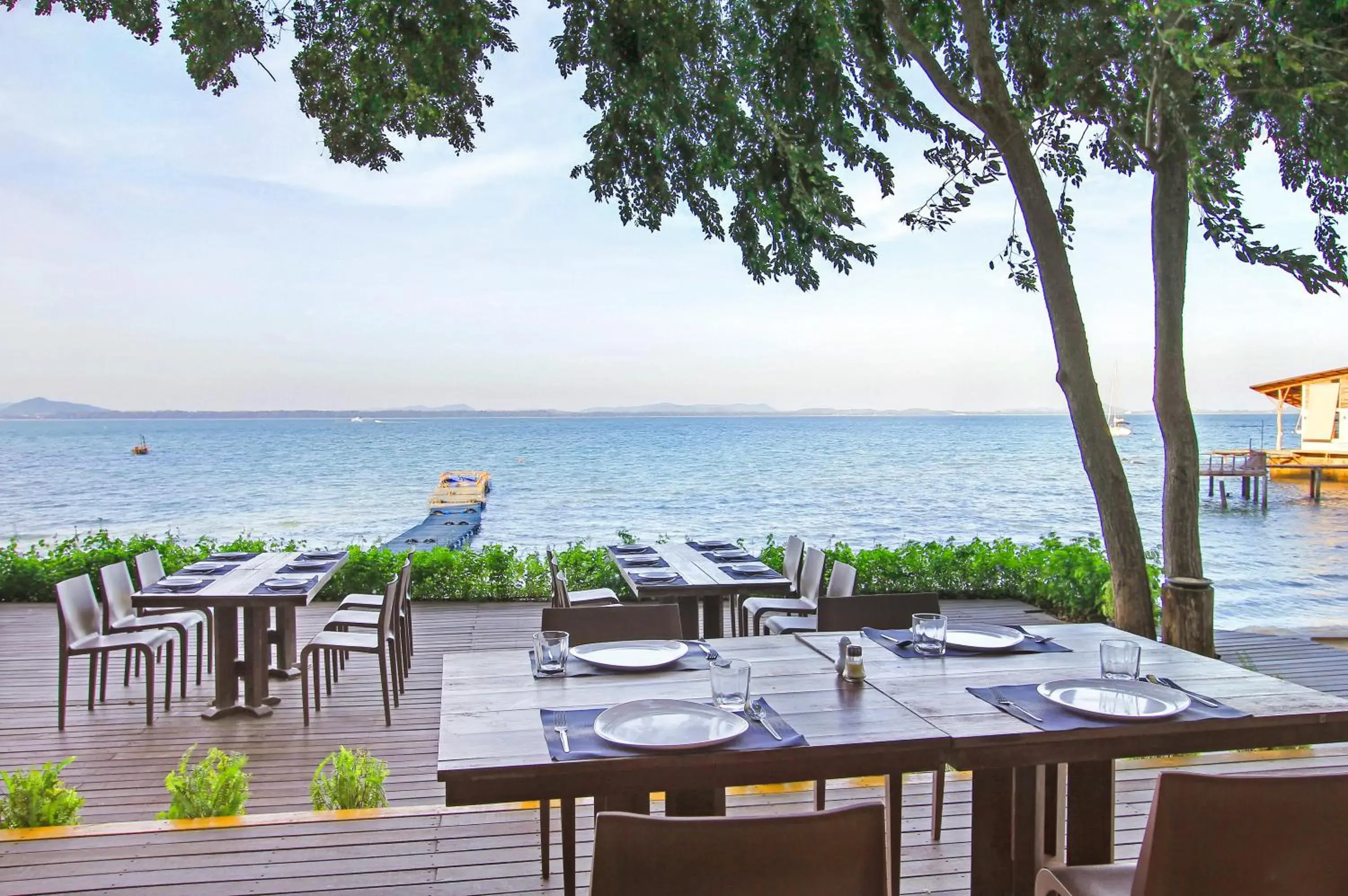 Food and drinks in Samed Hideaway Resort Food and drinks in Samed Hideaway Resort