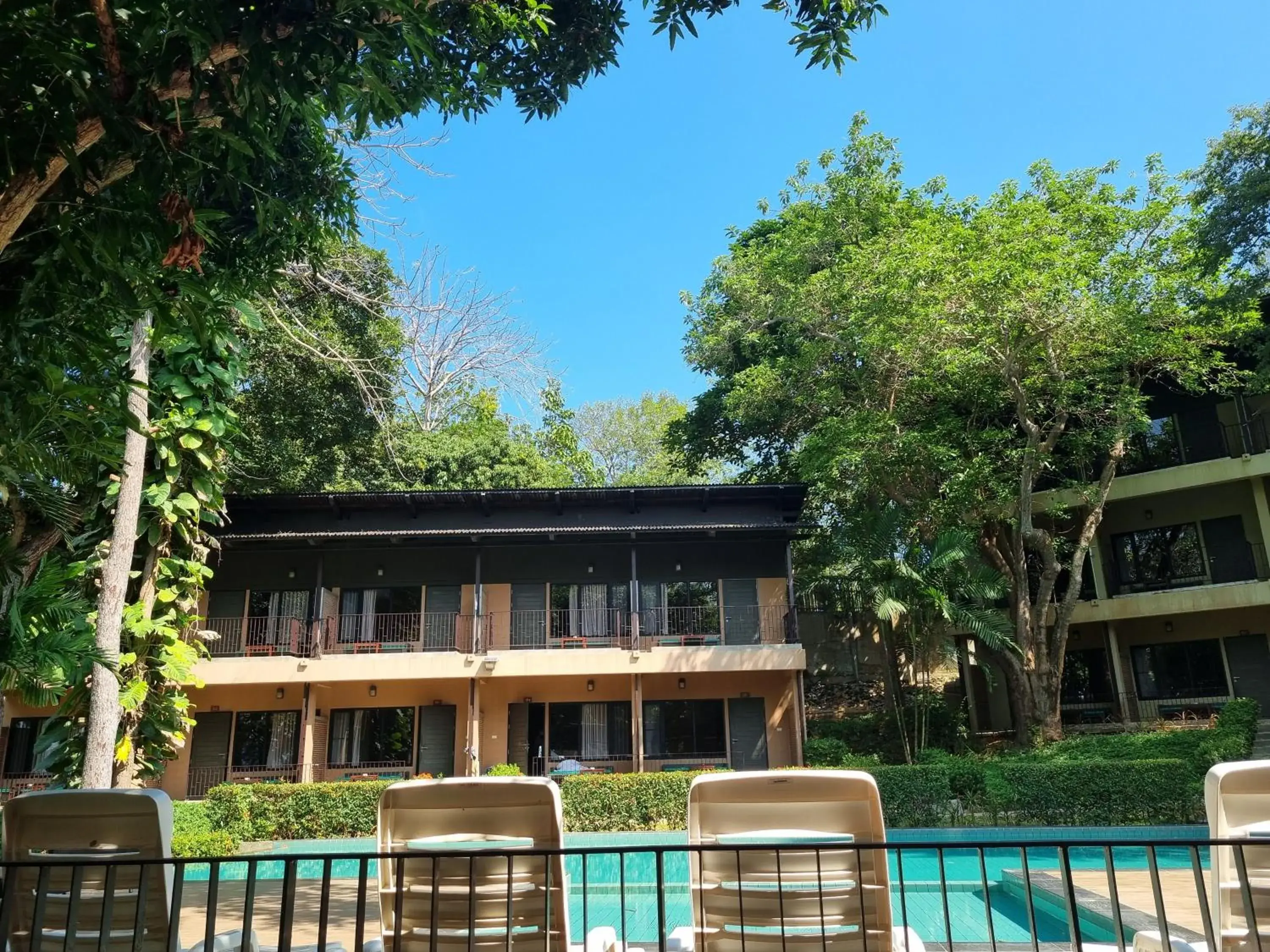 Property building in Samed Hideaway Resort Property building in Samed Hideaway Resort