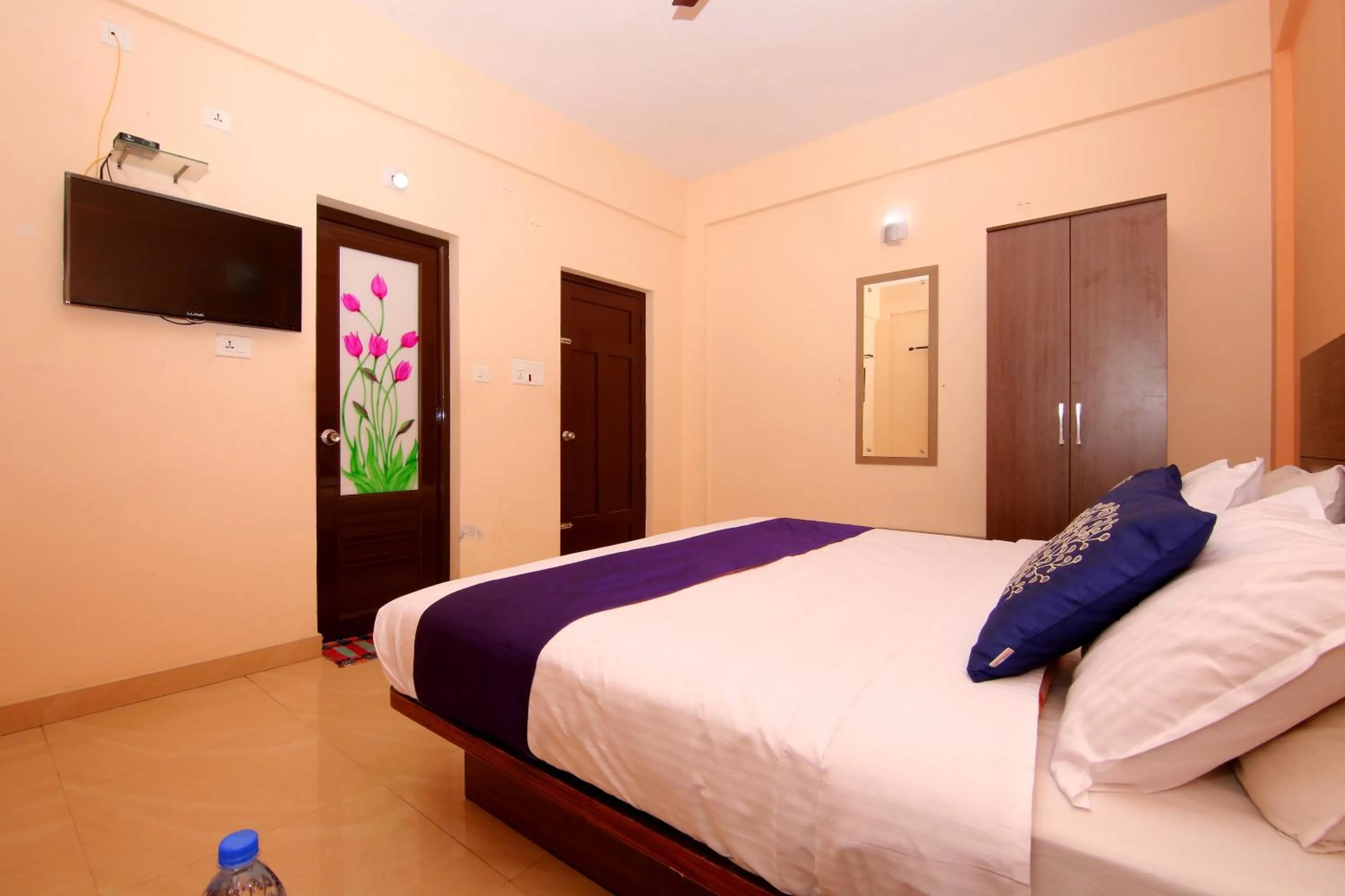 Bed in Pine Tree Munnar