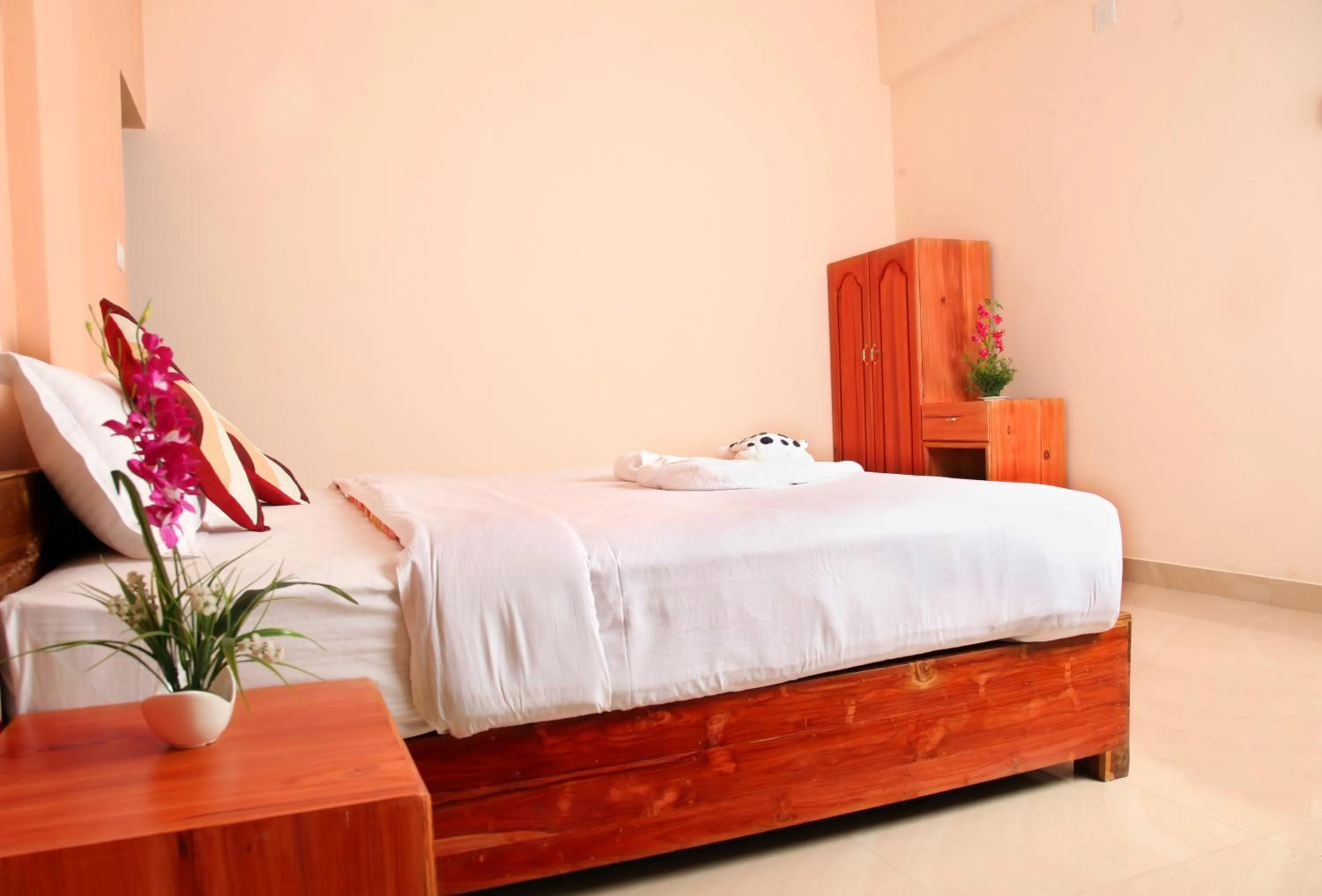 Bed in Pine Tree Munnar