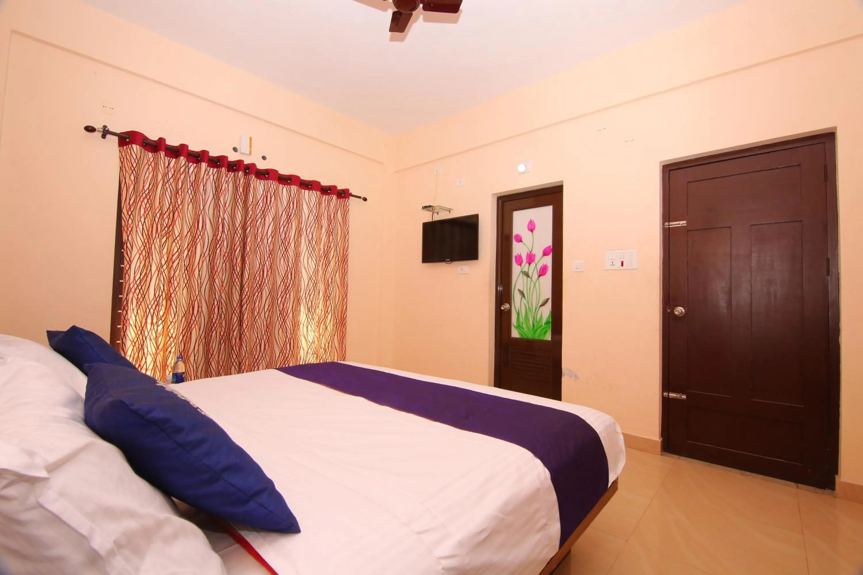 Bed in Pine Tree Munnar