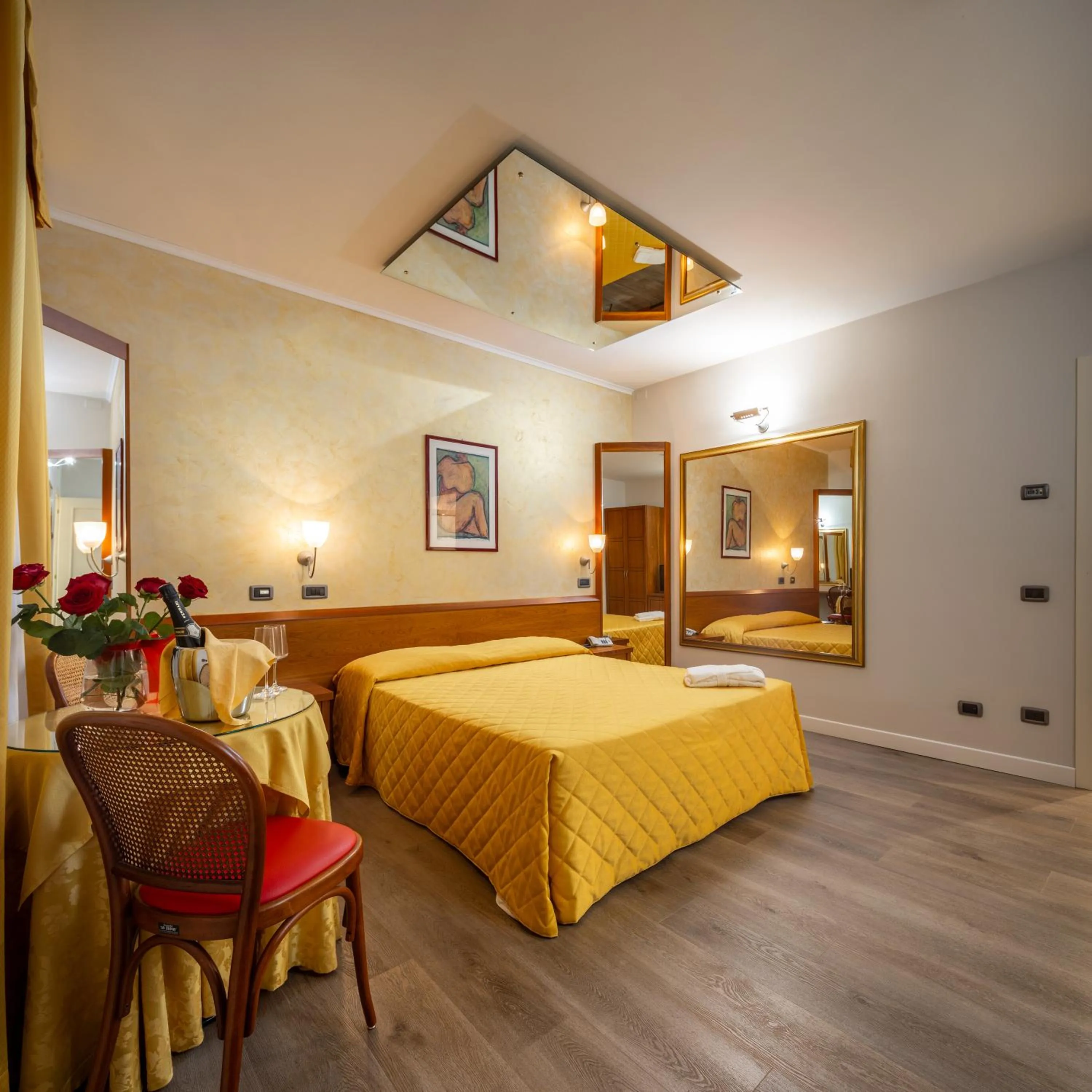 Bed in Hotel Motel Sporting