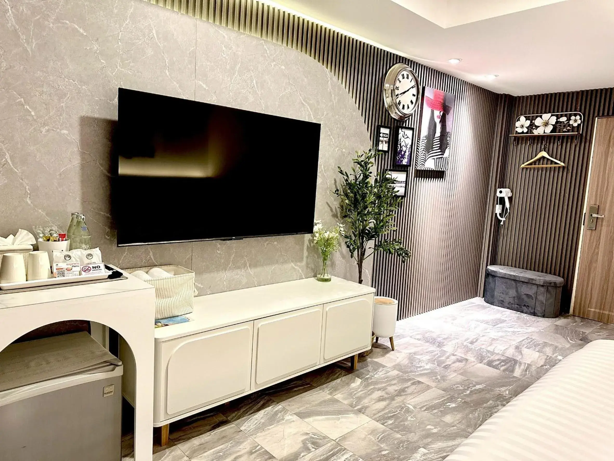 Bed in Dragon River Avenue Bed in Dragon River Avenue